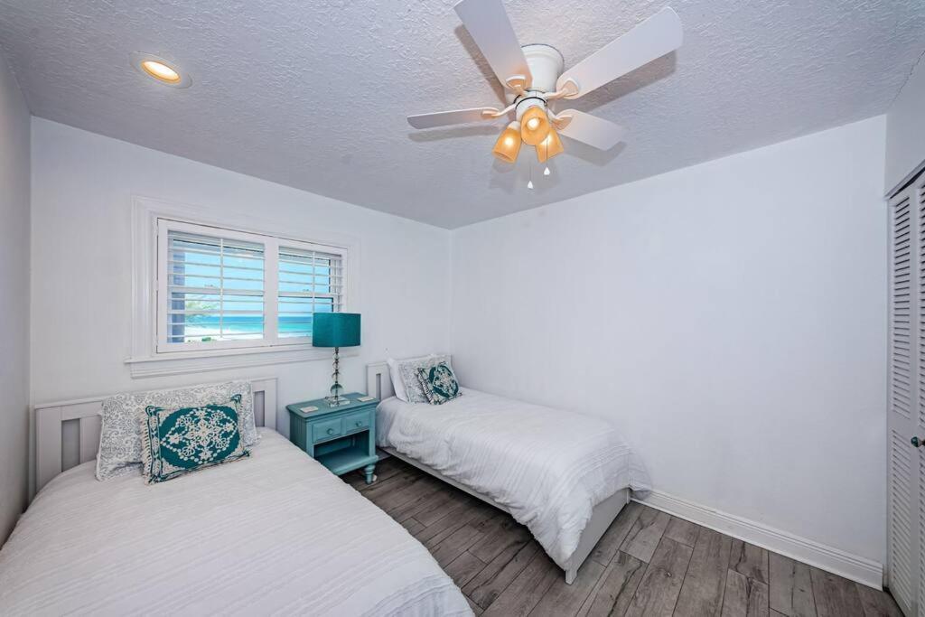 New Listing Stunning View Cypress Beachfront Apartment