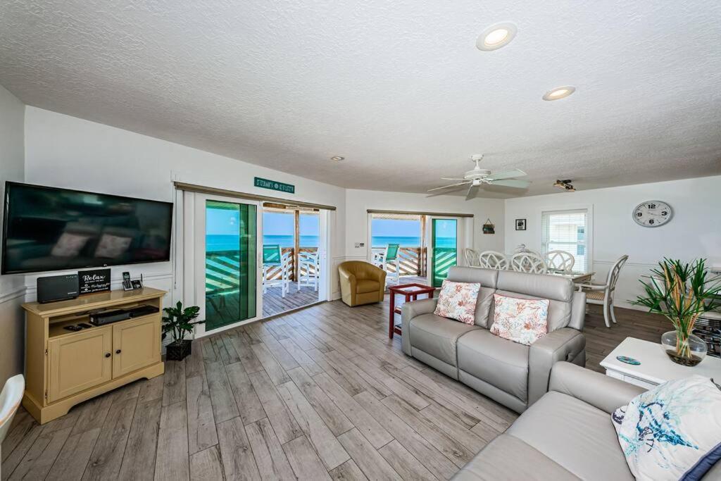 New Listing Stunning View Cypress Beachfront Apartment