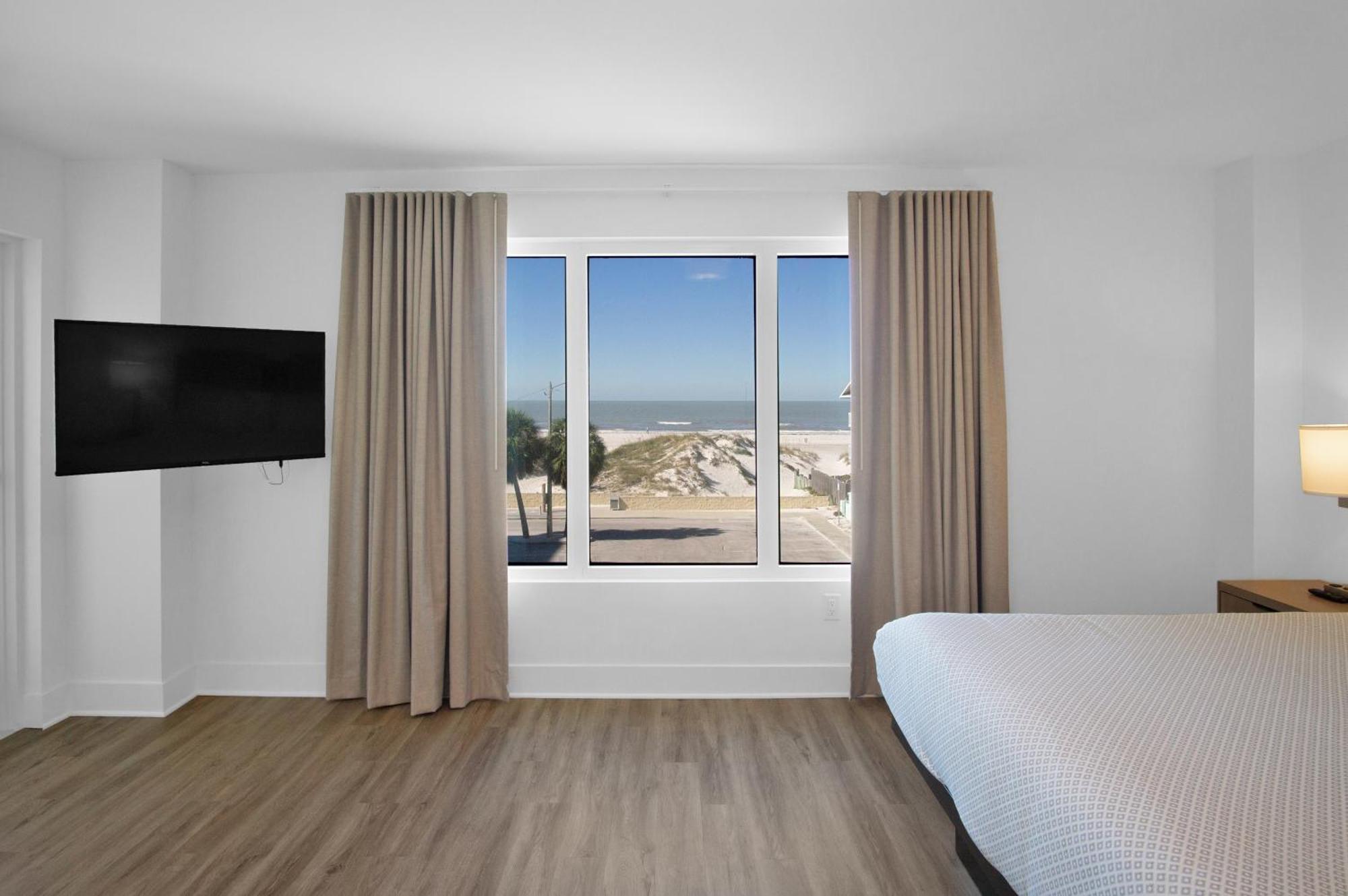 The Avalon Club Hotel 4*
