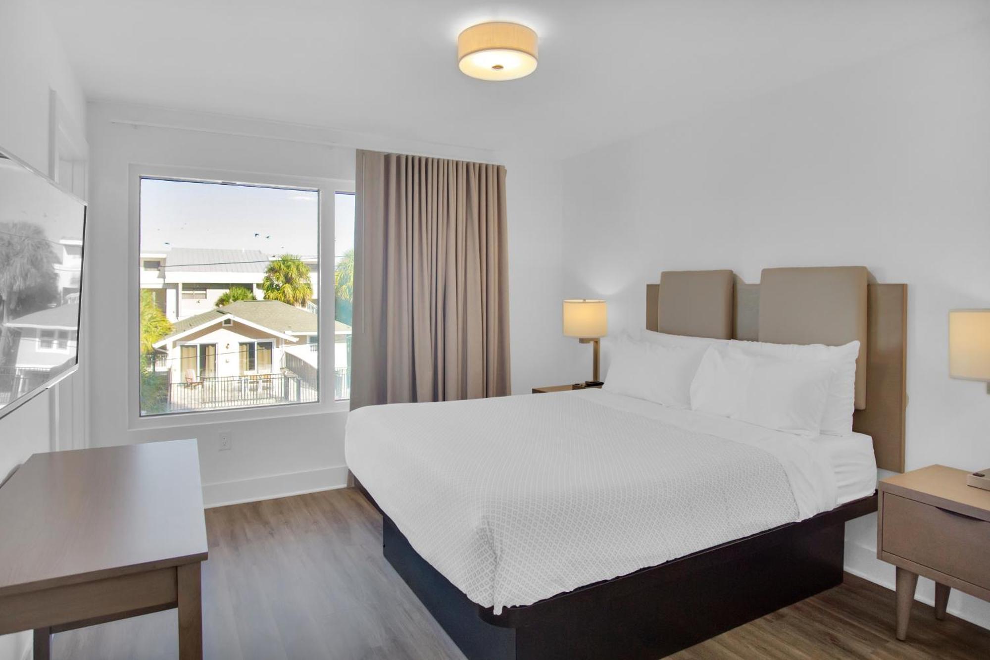 Hotel The Avalon Club