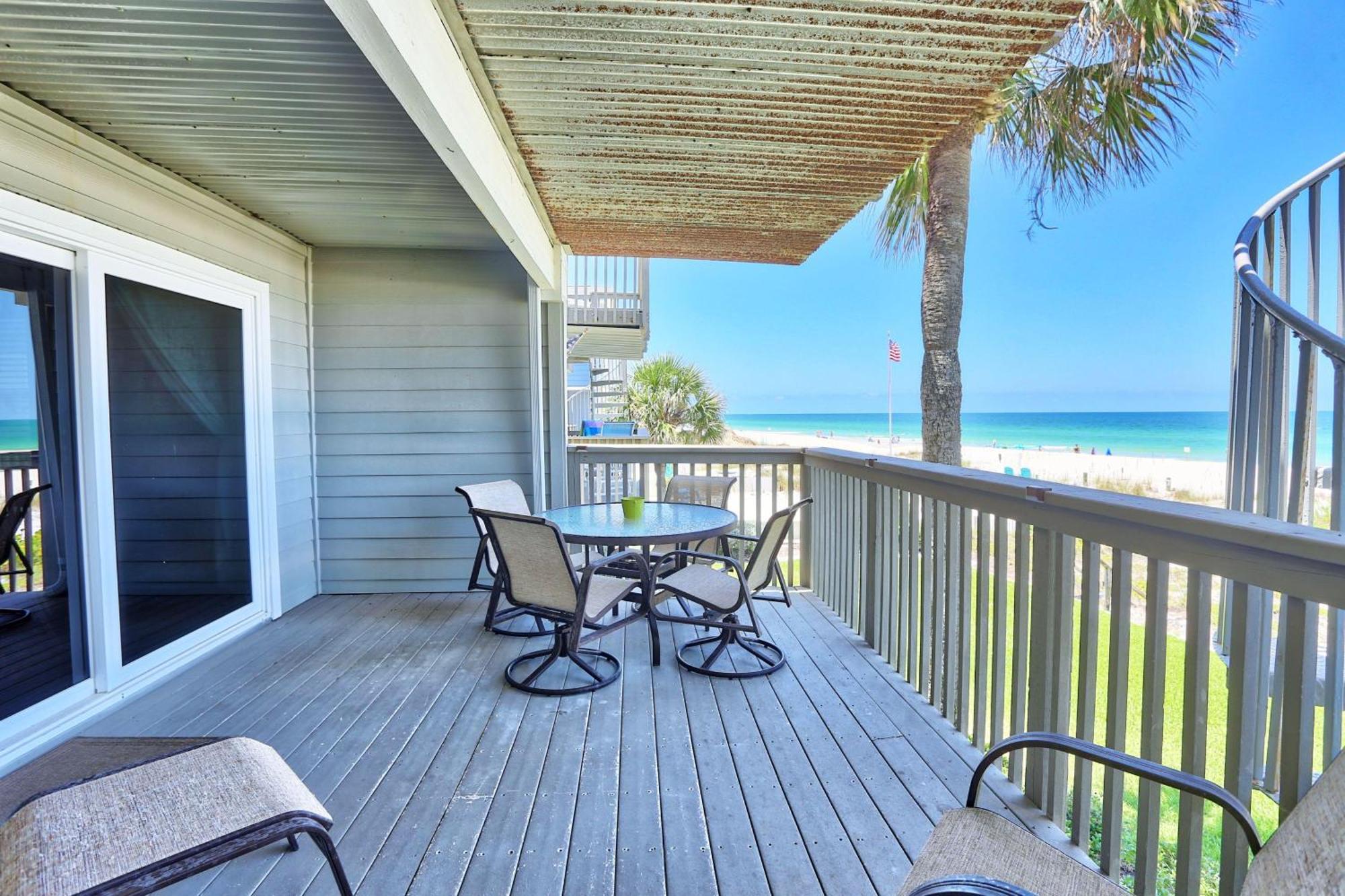 Pelican Pointe 4c