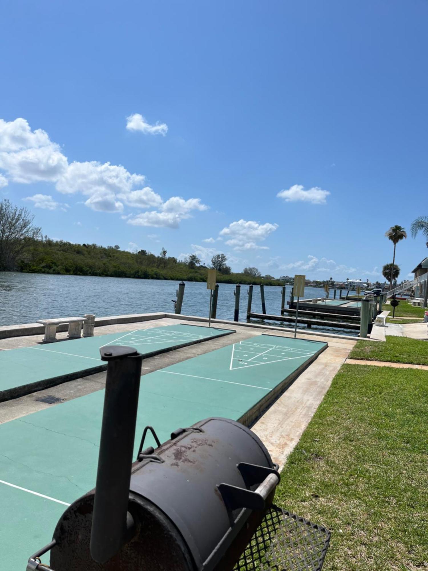 Belleview Gulf Apartment *