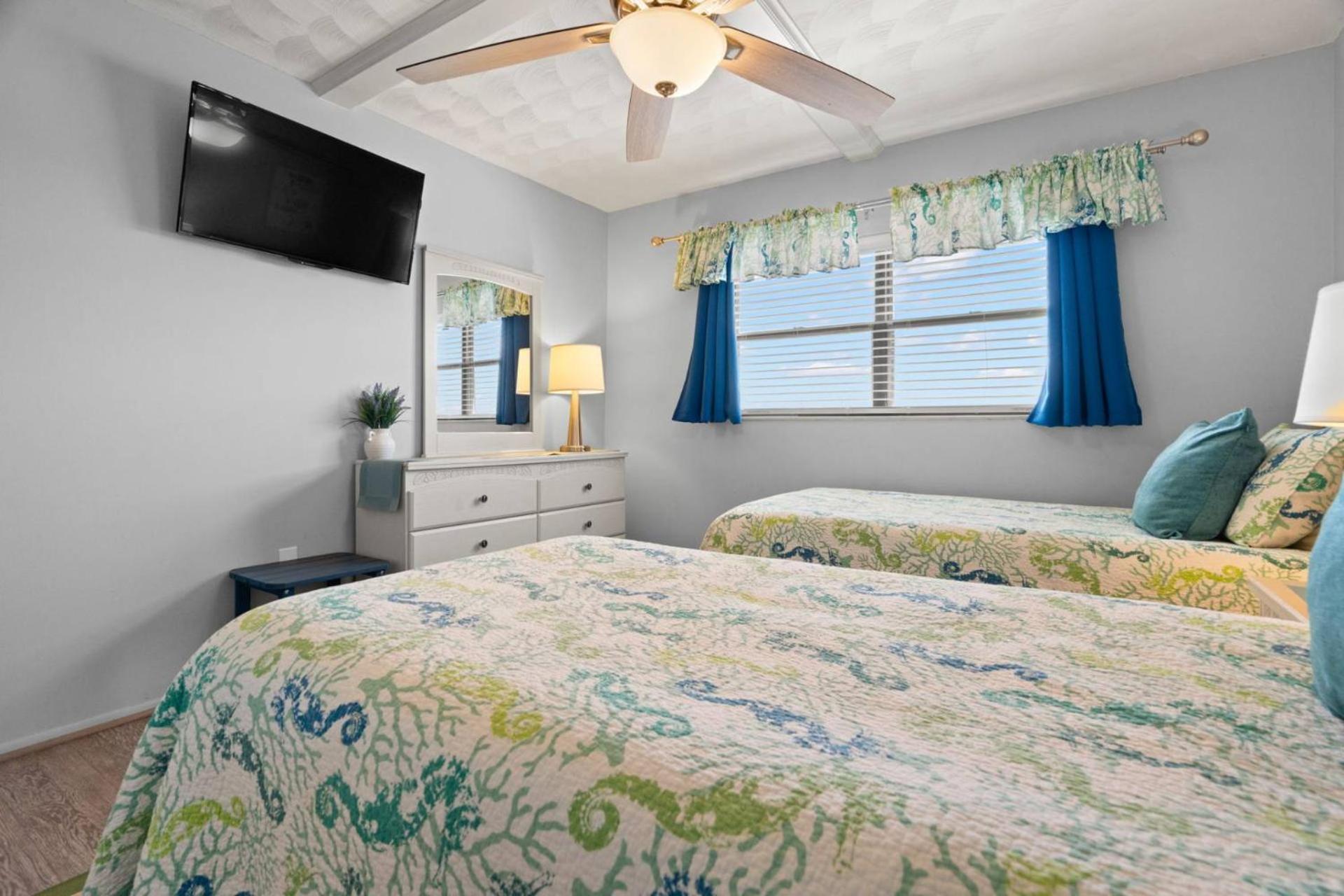 508 Bayshores Yacht & Tennis Club *