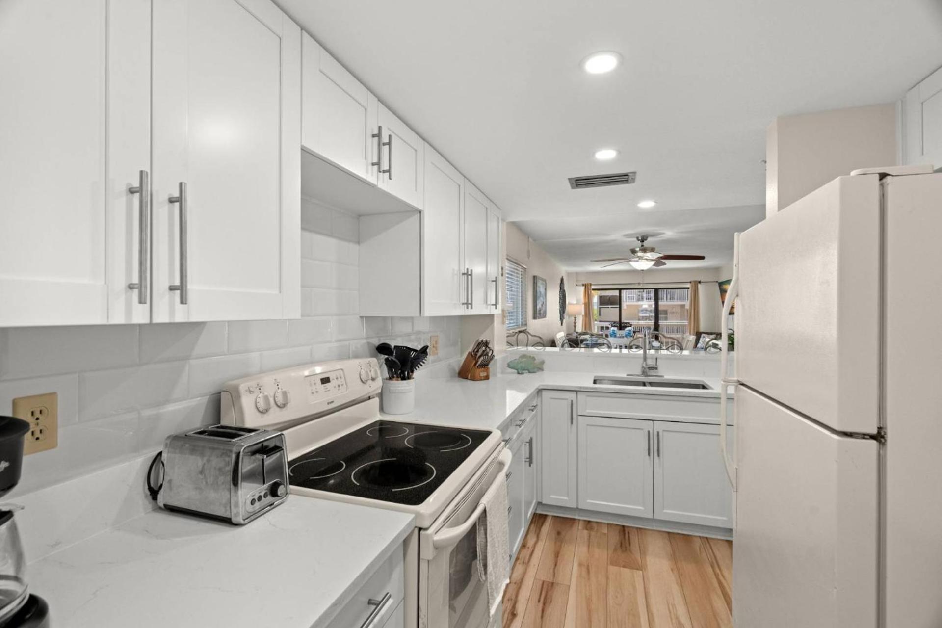 102 Waterview Clearwater Beach