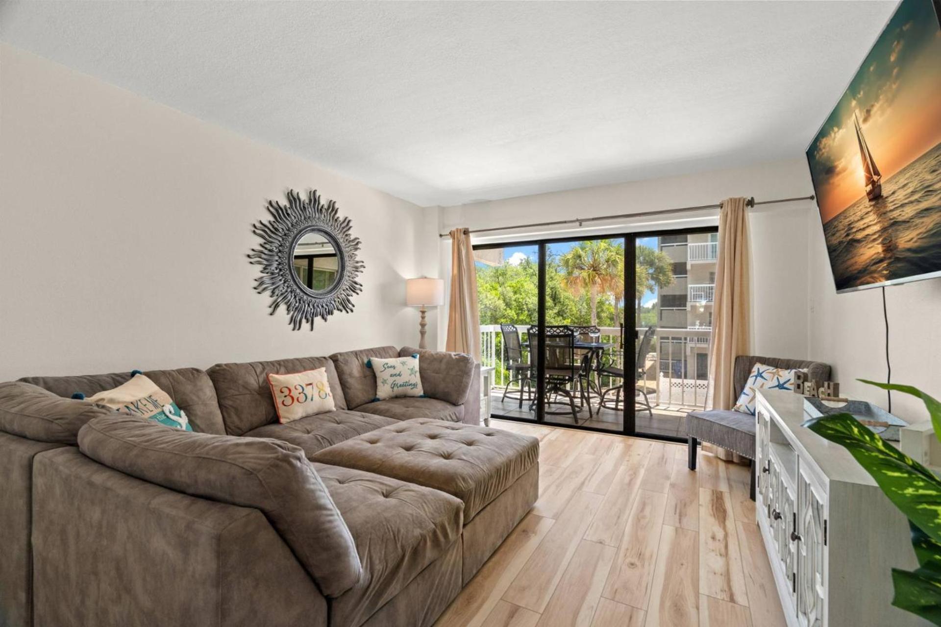 102 Waterview * Clearwater Beach