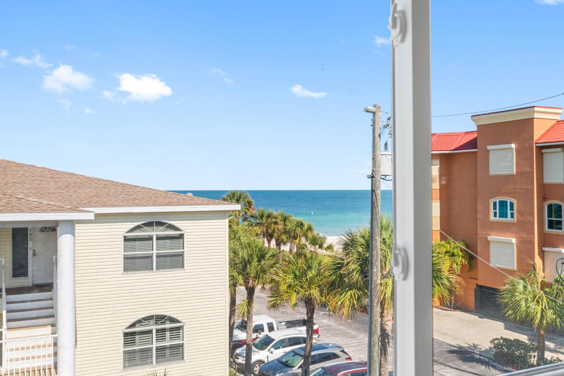 Apartment Breathtaking Penthouse Views Oceanview Getaway *