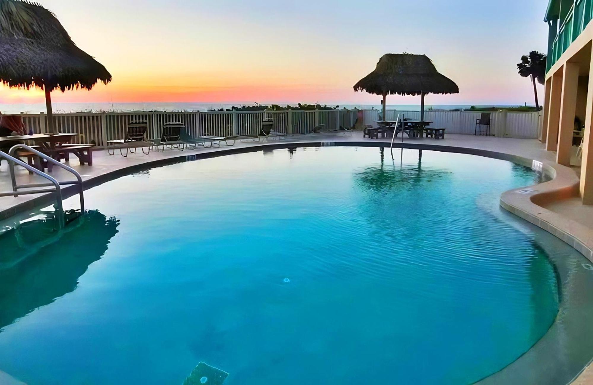 Breezy Belleair 5e Apartment *