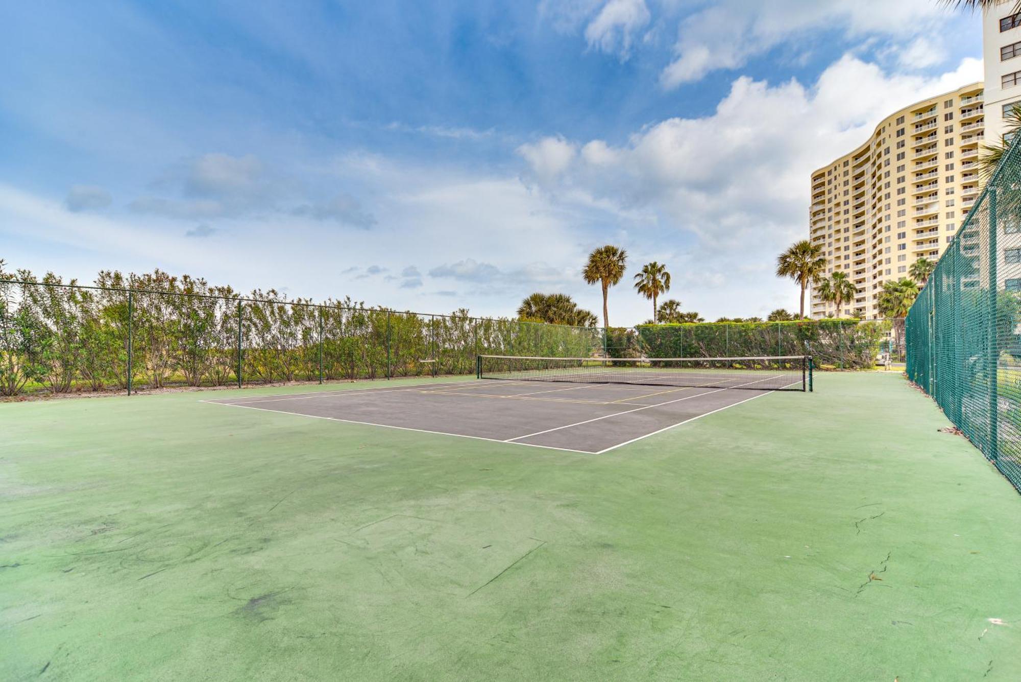 Apartment Beachfront Clearwater With Pool And Hot Tub