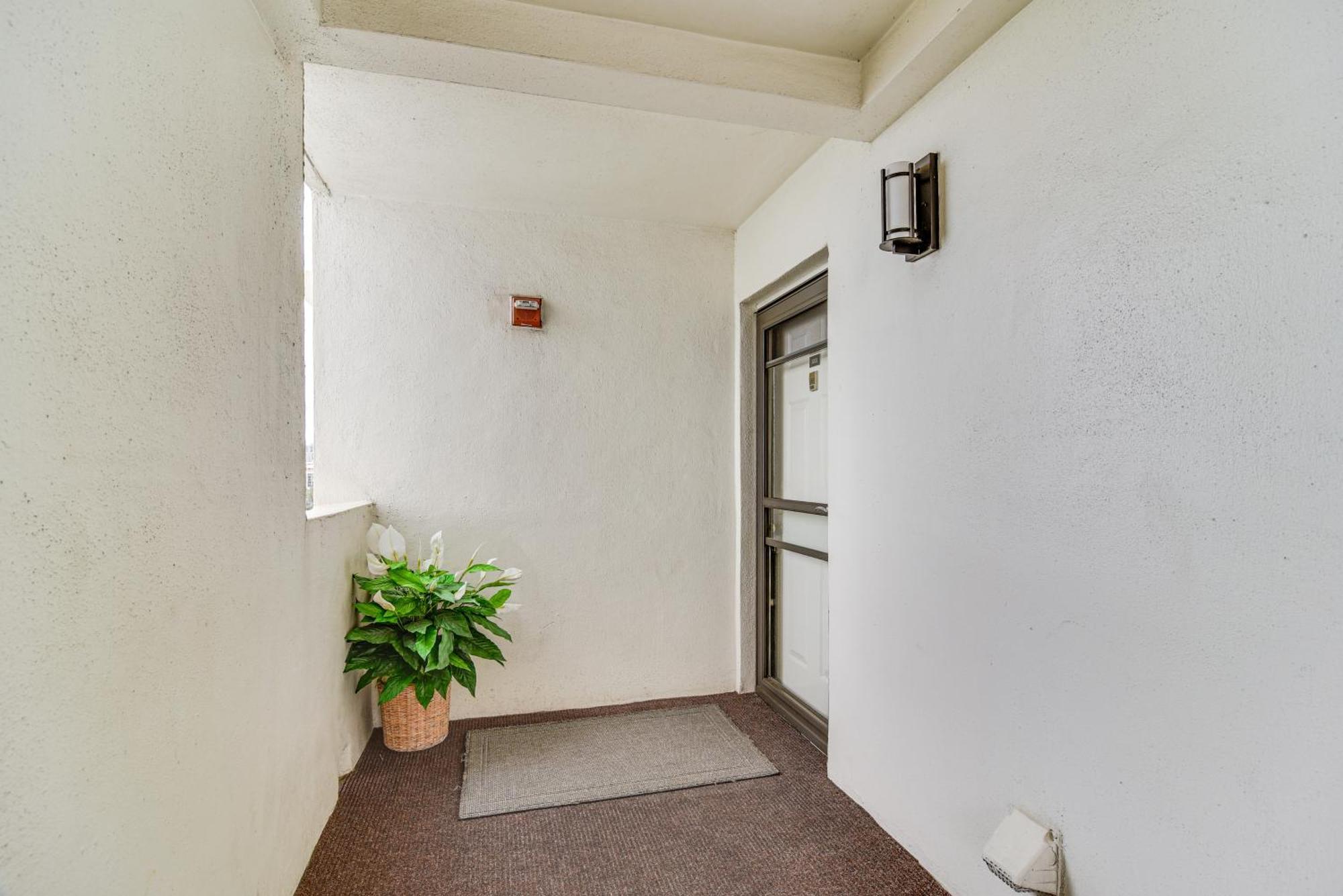Beachfront Clearwater With Pool And Hot Tub Apartment *