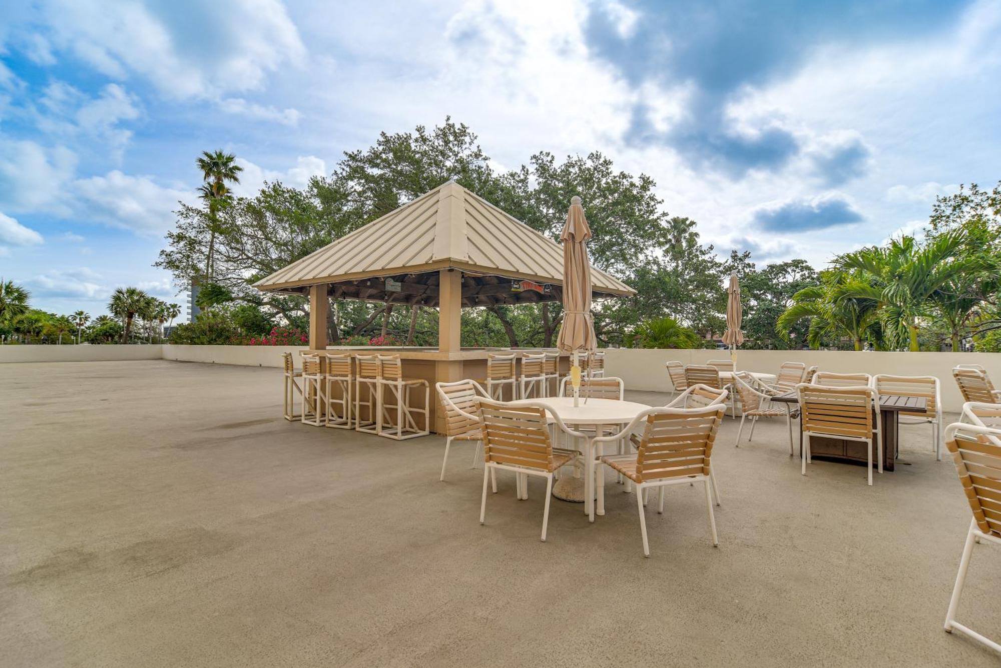 Beachfront Clearwater With Pool And Hot Tub * Clearwater Beach