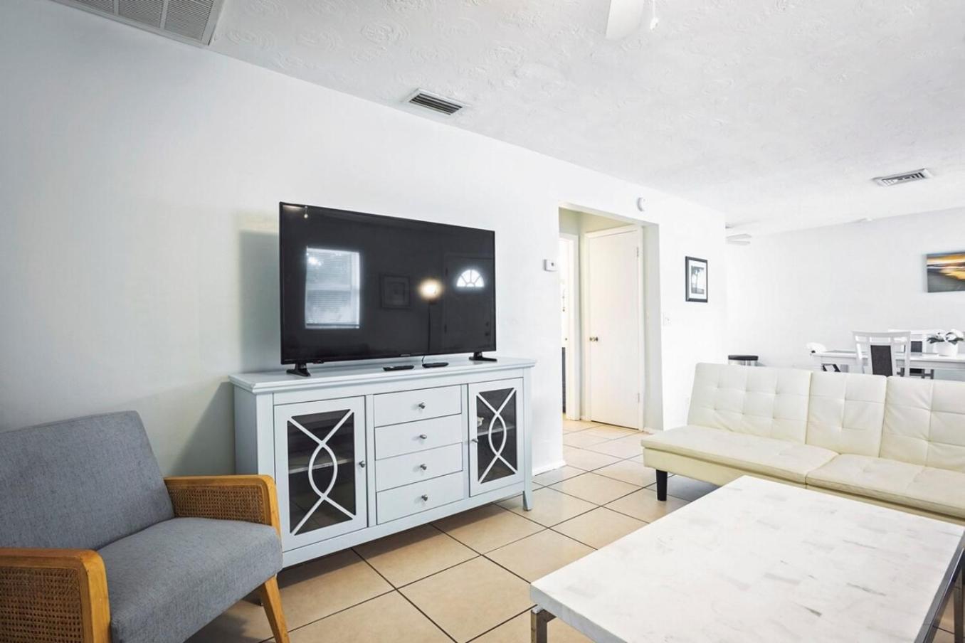 Apartment Sunny Shores Retreat 1 *