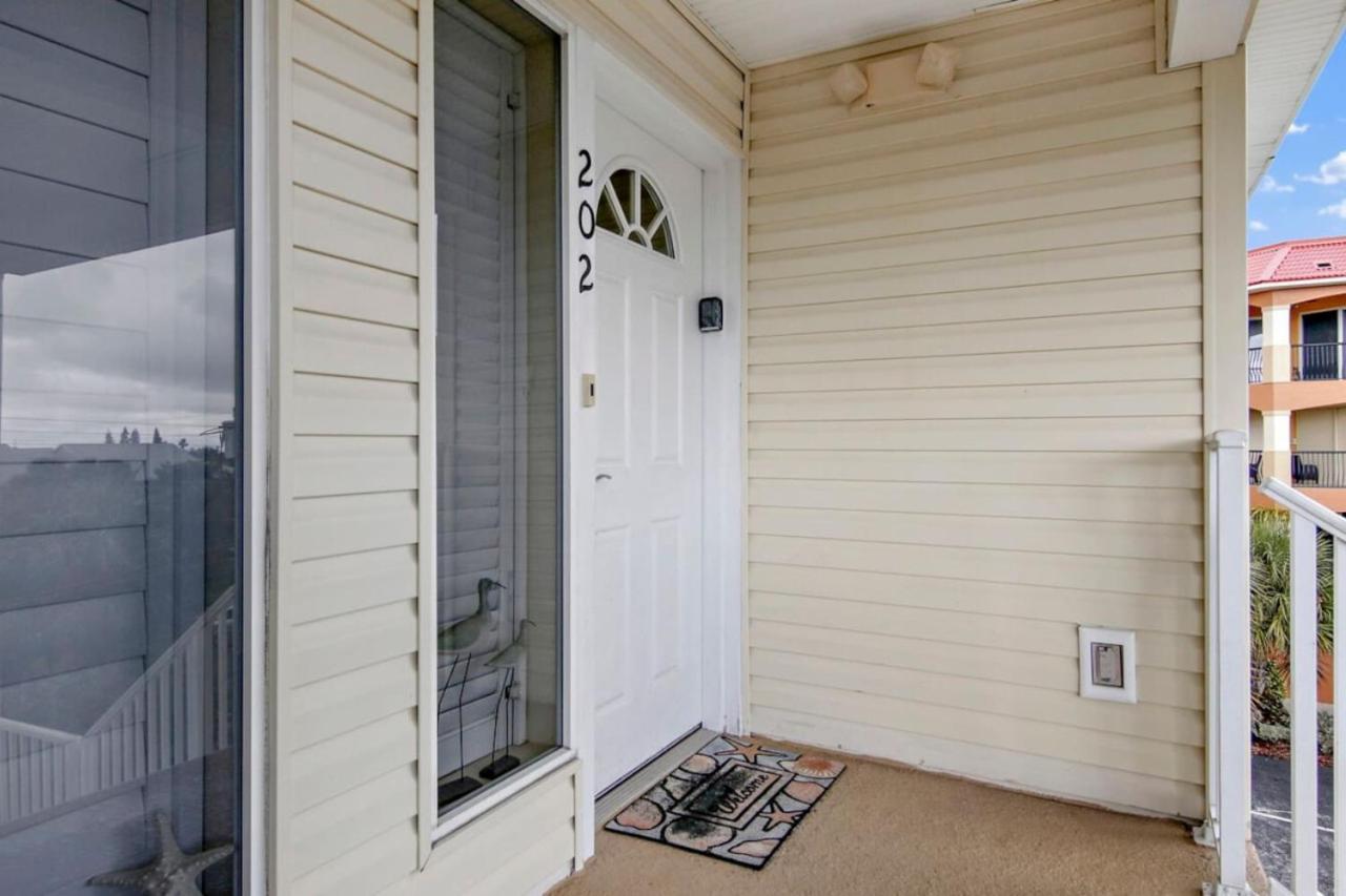 Sea Side 202 Beachfront Serenity 3bd 2ba Sleeps 8 Clearwater Beach