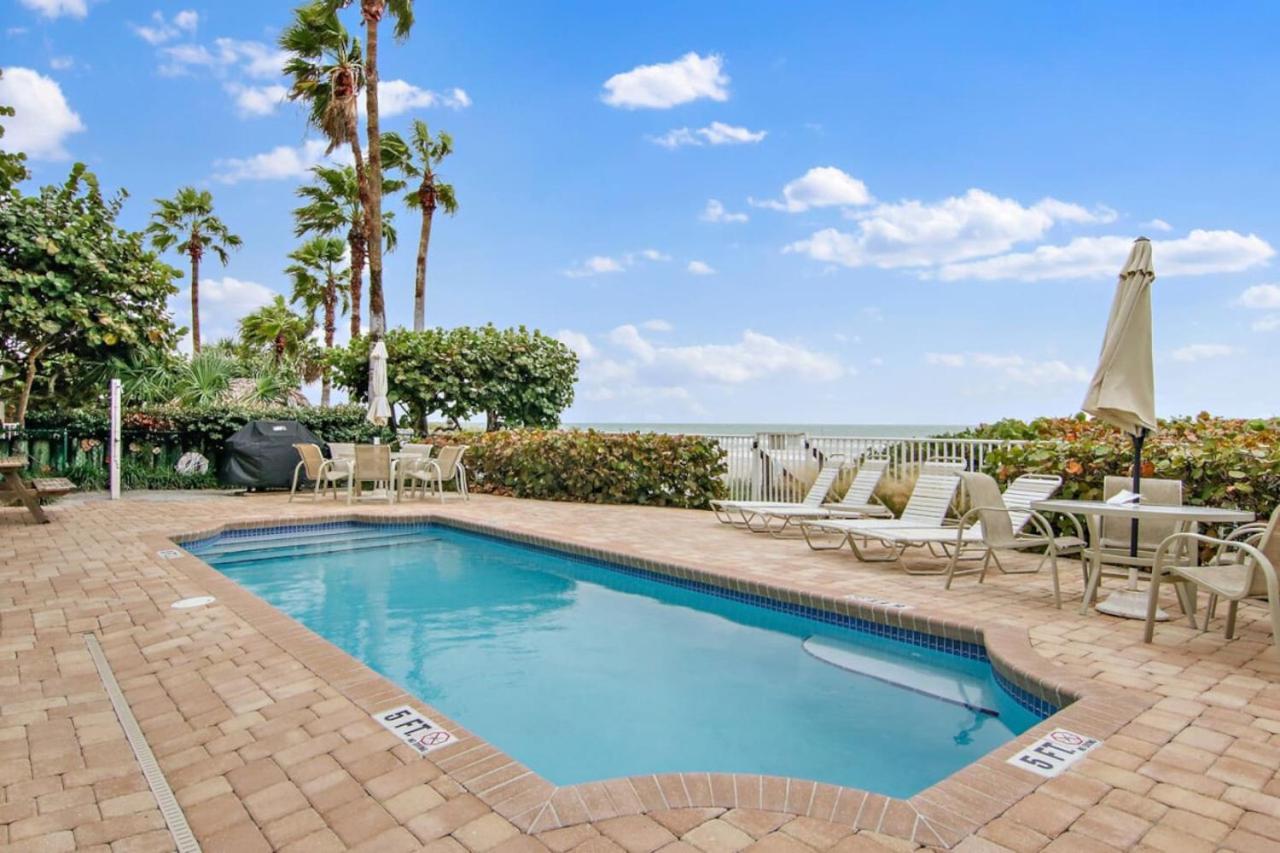 Sea Side 202 Beachfront Serenity 3bd 2ba Sleeps 8