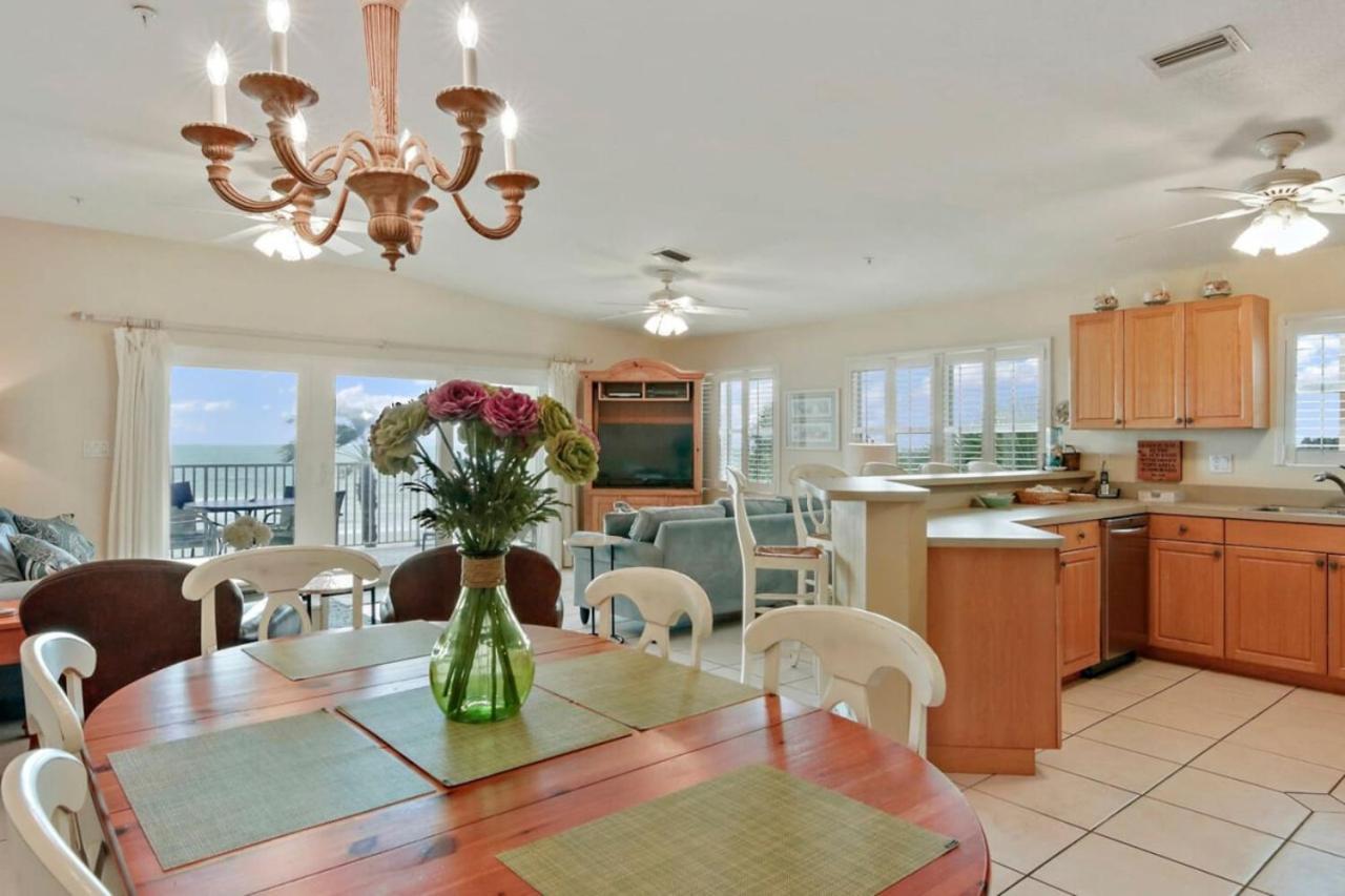 Sea Side 202 Beachfront Serenity 3bd 2ba Sleeps 8 Holiday home