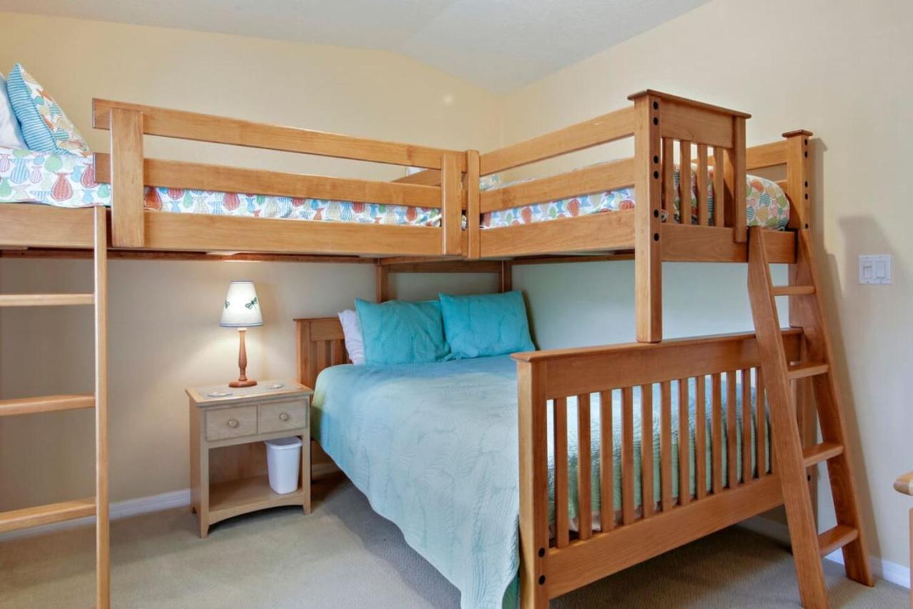 Sea Side 202 Beachfront Serenity 3bd 2ba Sleeps 8 Holiday home