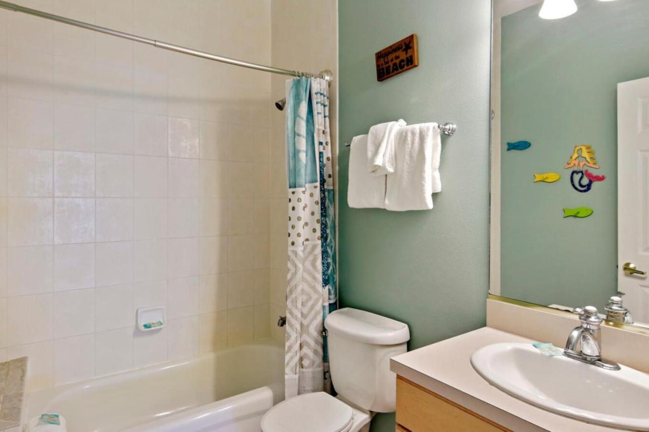Sea Side 202 Beachfront Serenity 3bd 2ba Sleeps 8 Holiday home