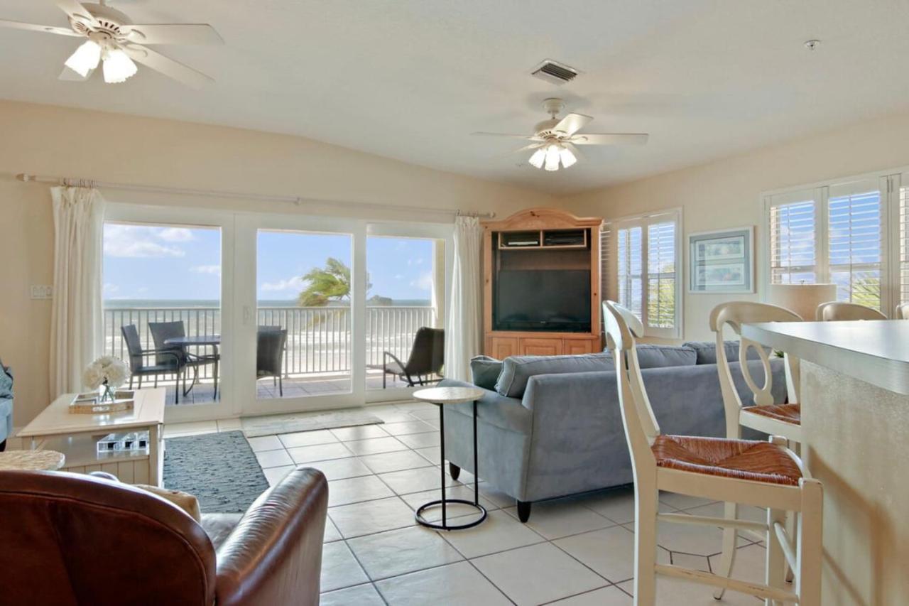 Sea Side 202 Beachfront Serenity 3bd 2ba Sleeps 8 *