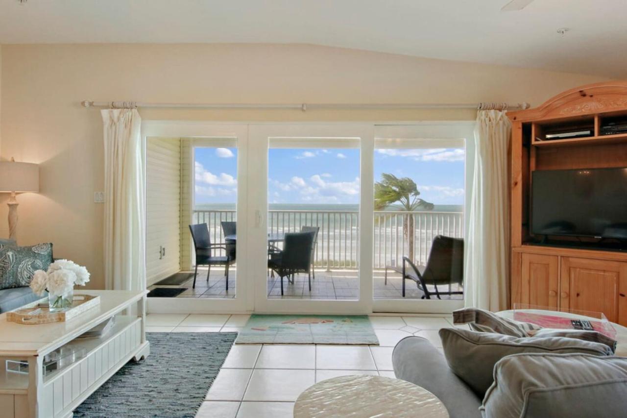 Holiday home Sea Side 202 Beachfront Serenity 3bd 2ba Sleeps 8