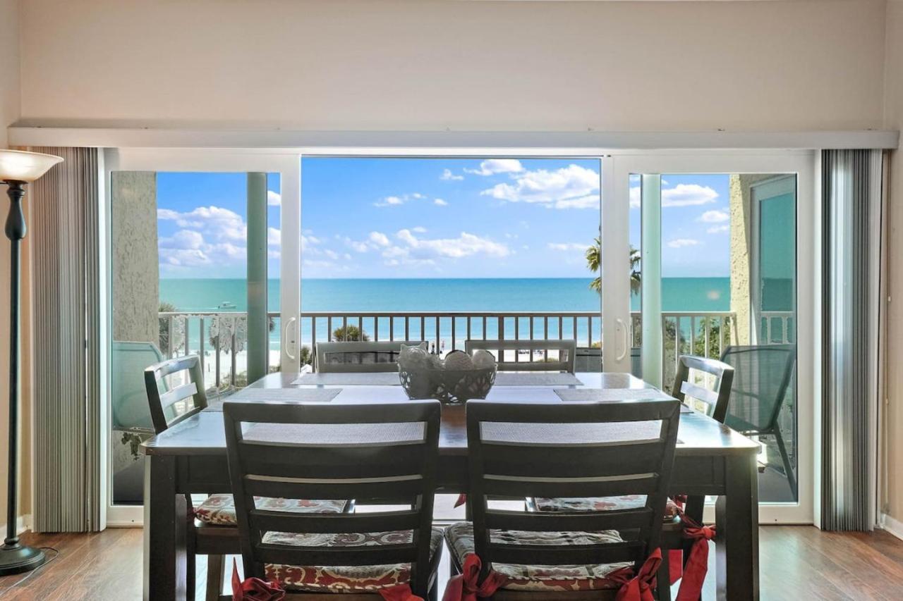 San Remo 307 Gulf Front Splendor 3bd 2ba Holiday home Clearwater Beach