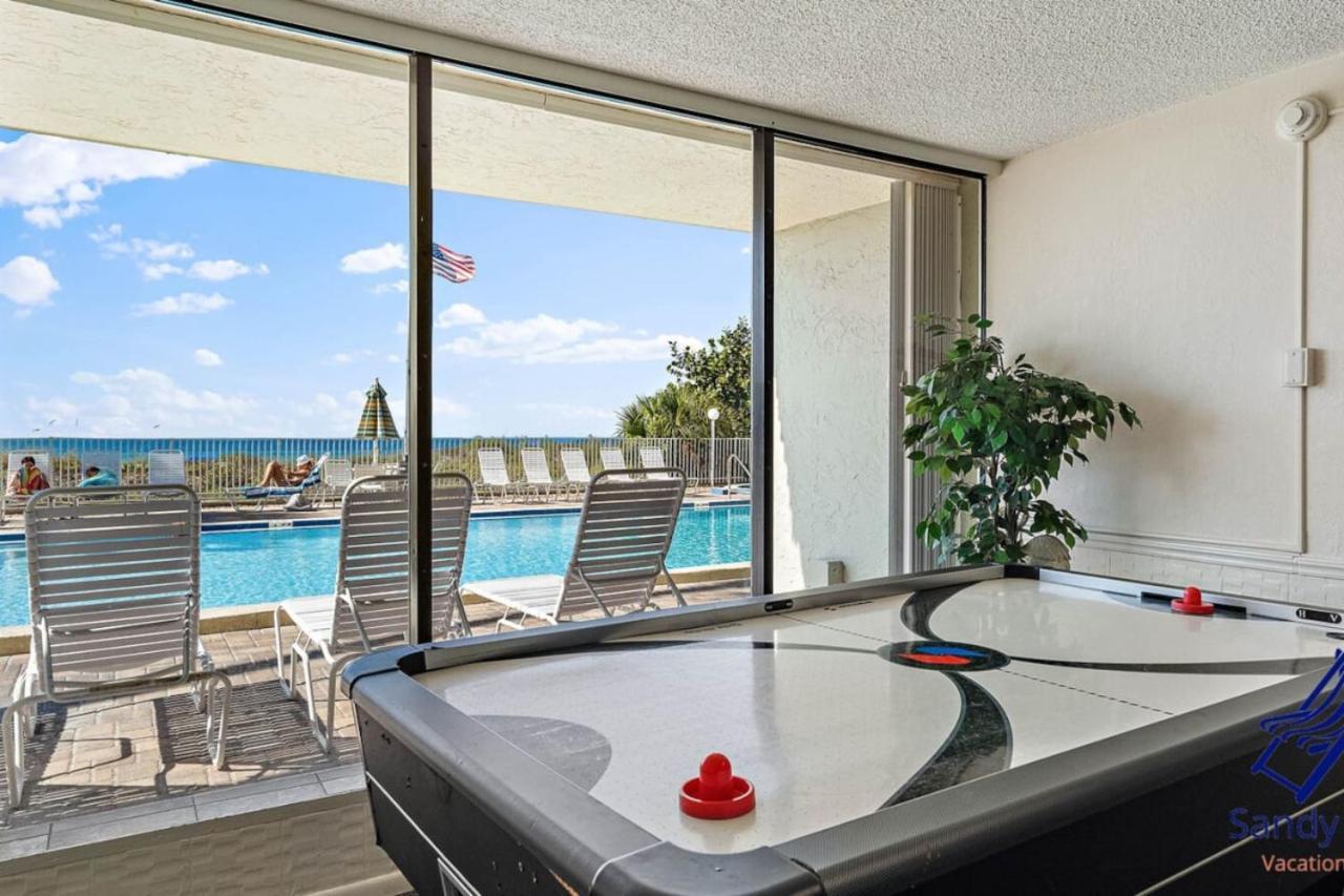Gulf Front Beauty 2bd 2ba W Bonus Castle Holiday home