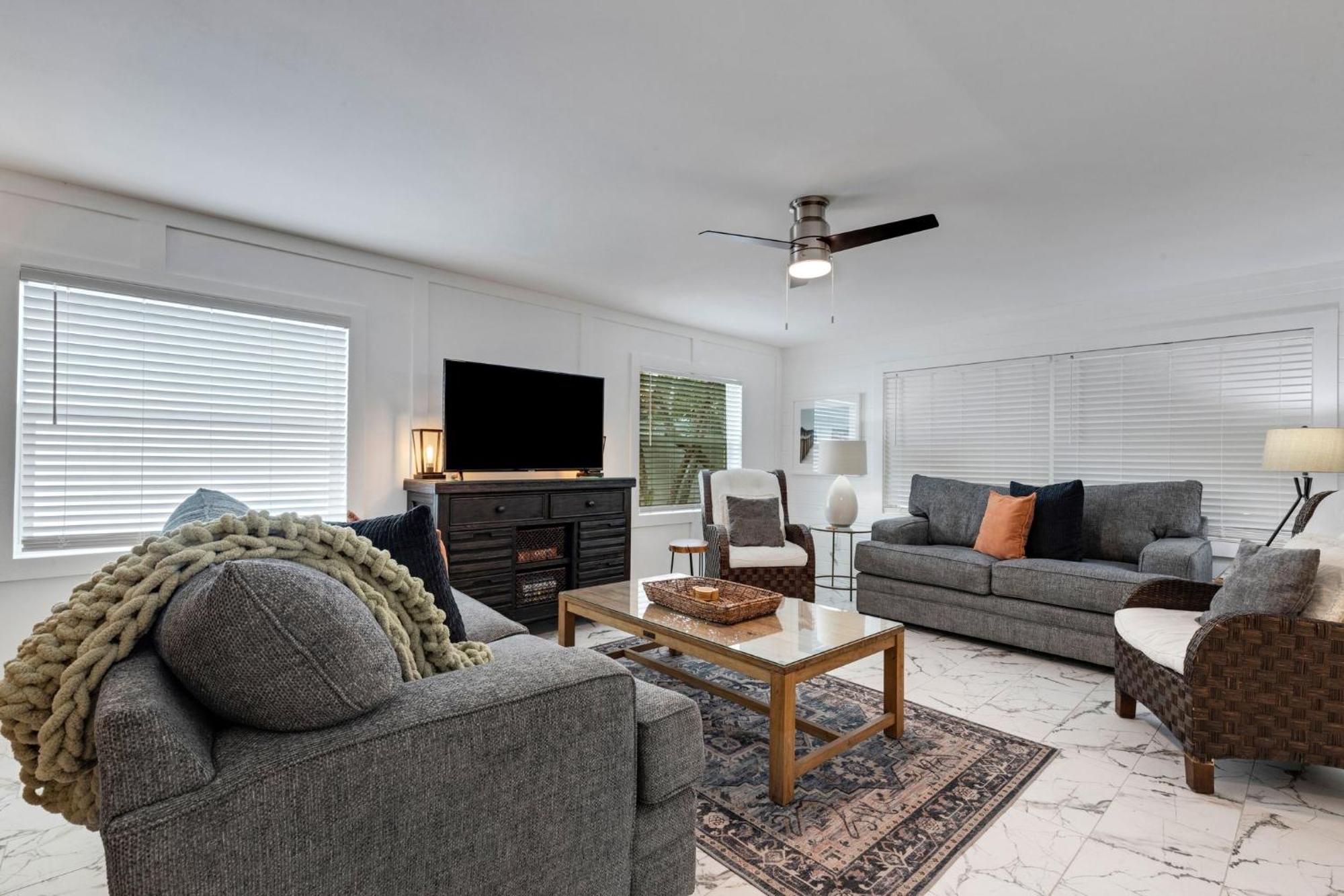 Coastal Breeze - Pool Home! Clearwater Beach