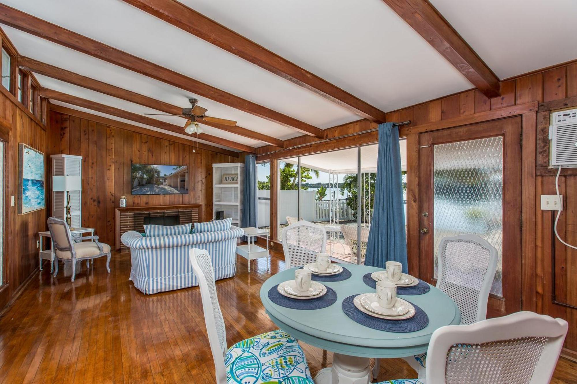 Coastal Escape - Indian Rocks Holiday home