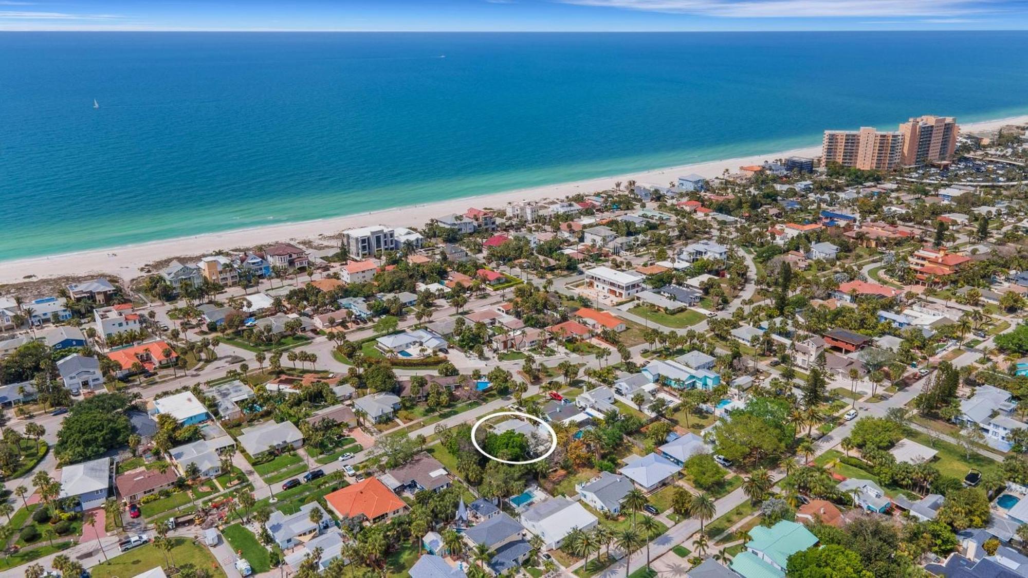 Coastal Breeze - Pool Home!
