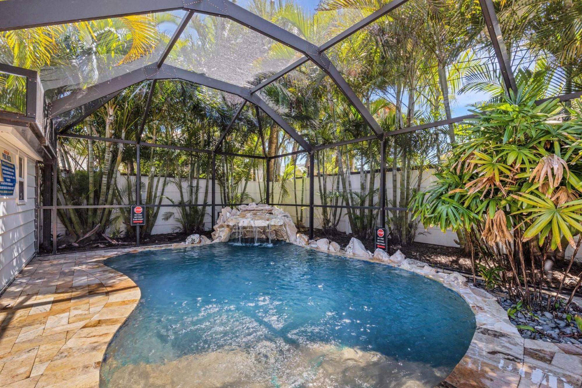 Casa Del Mar - Pool Experience! Holiday home