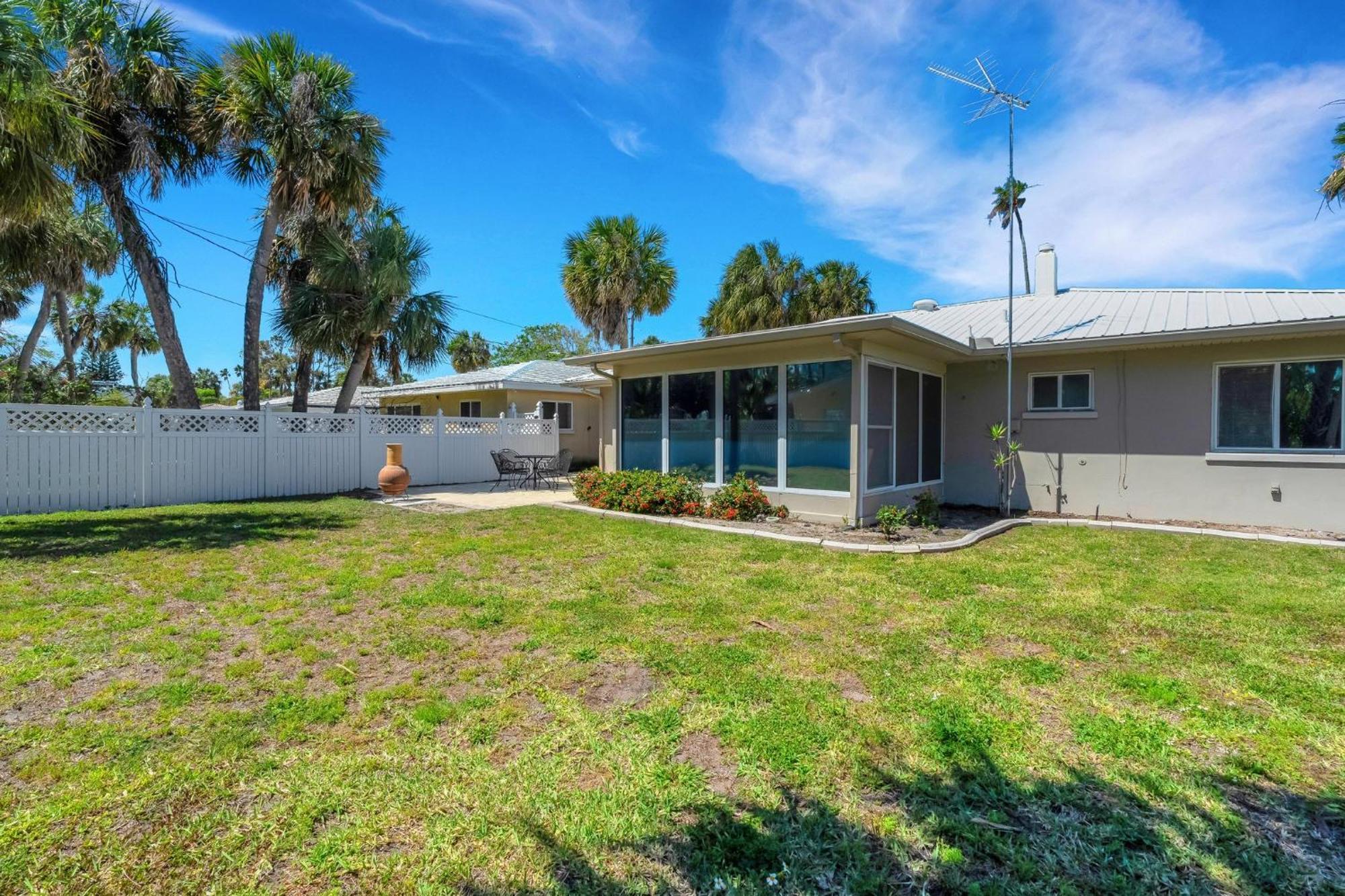 Paradise Corner - Monthly Vacation Rental! Holiday home