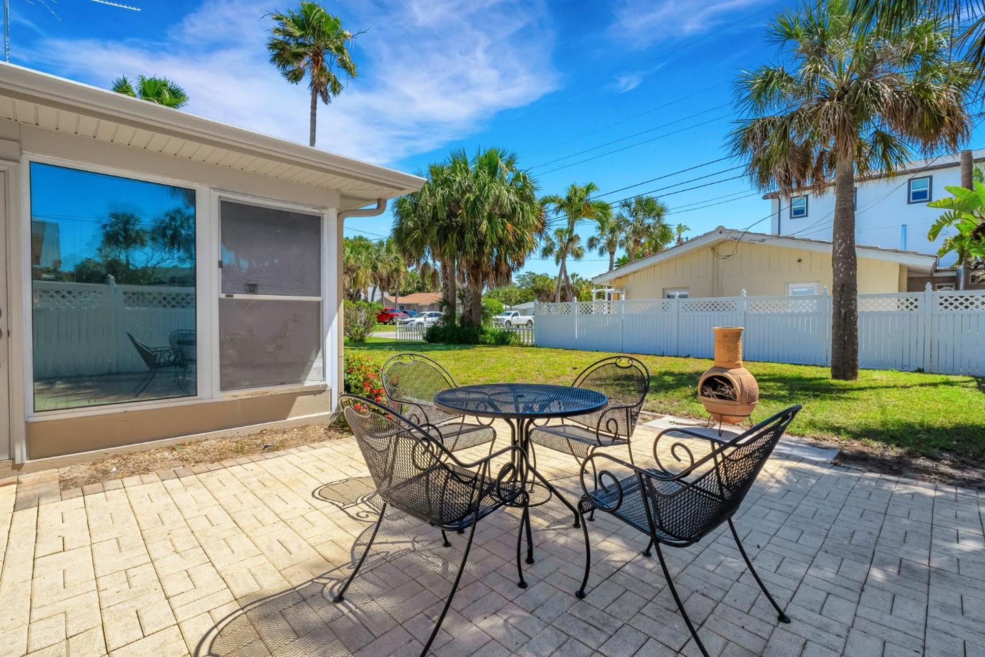 Paradise Corner - Monthly Vacation Rental!