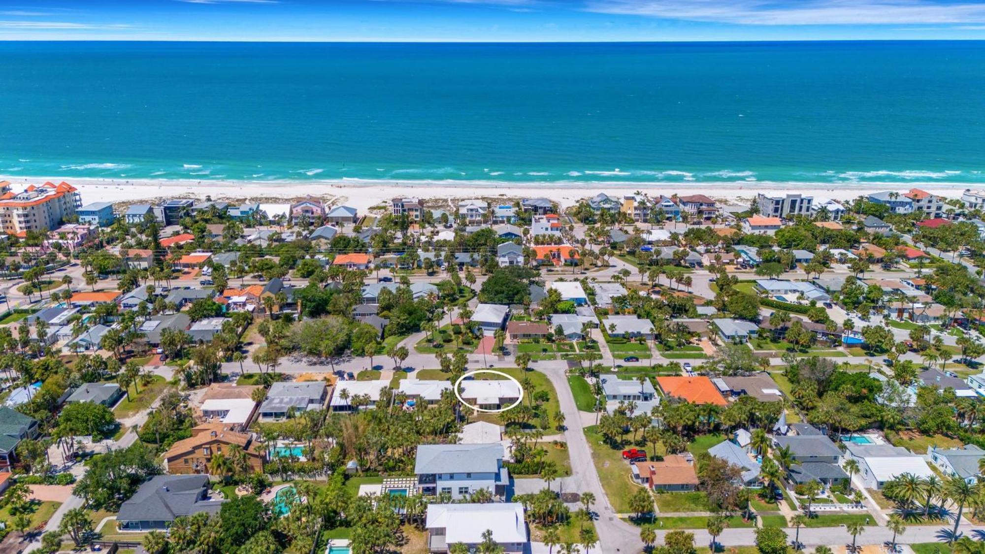 Holiday home Paradise Corner - Monthly Vacation Rental!