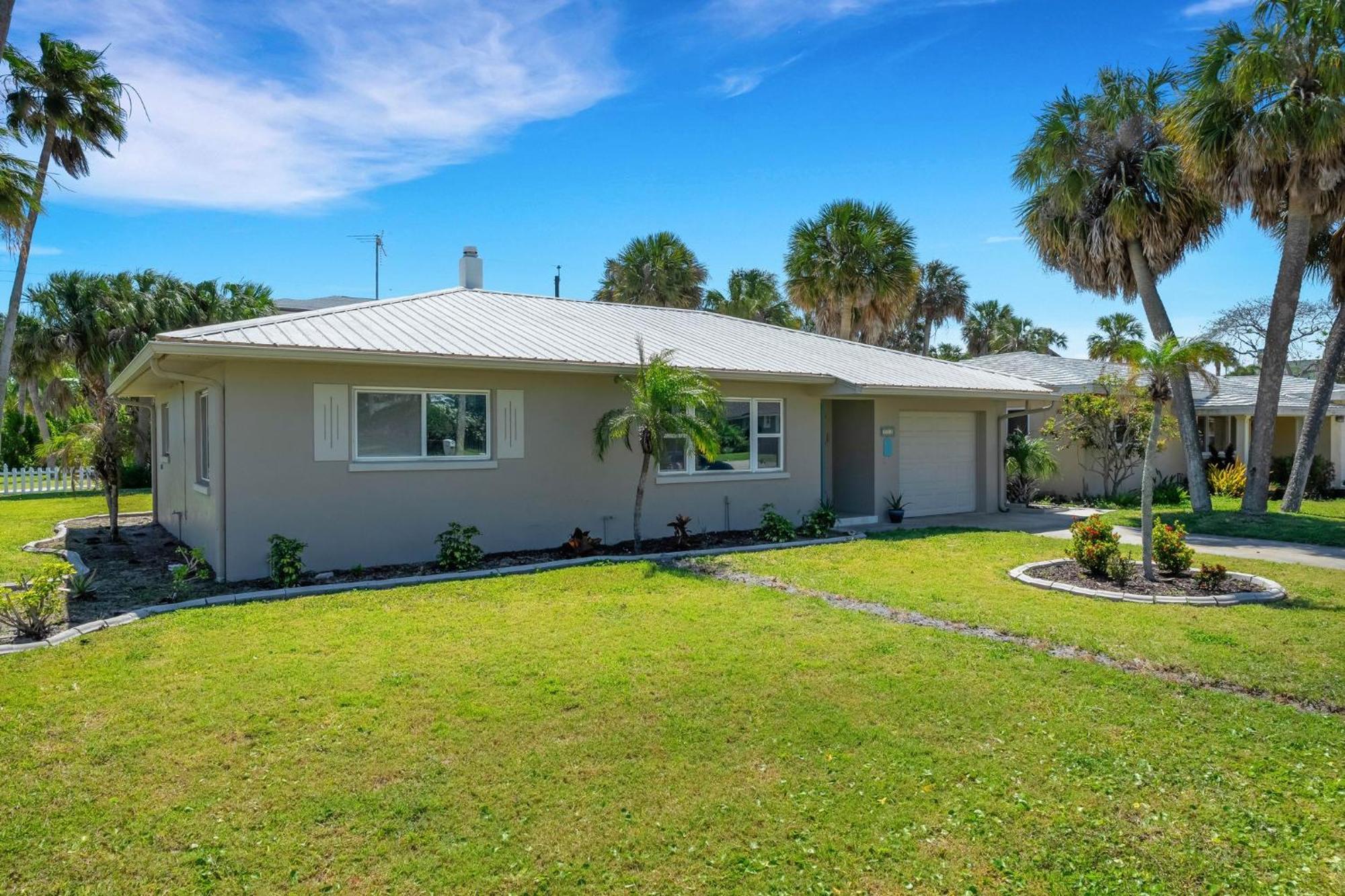 Paradise Corner - Monthly Vacation Rental! * Clearwater Beach