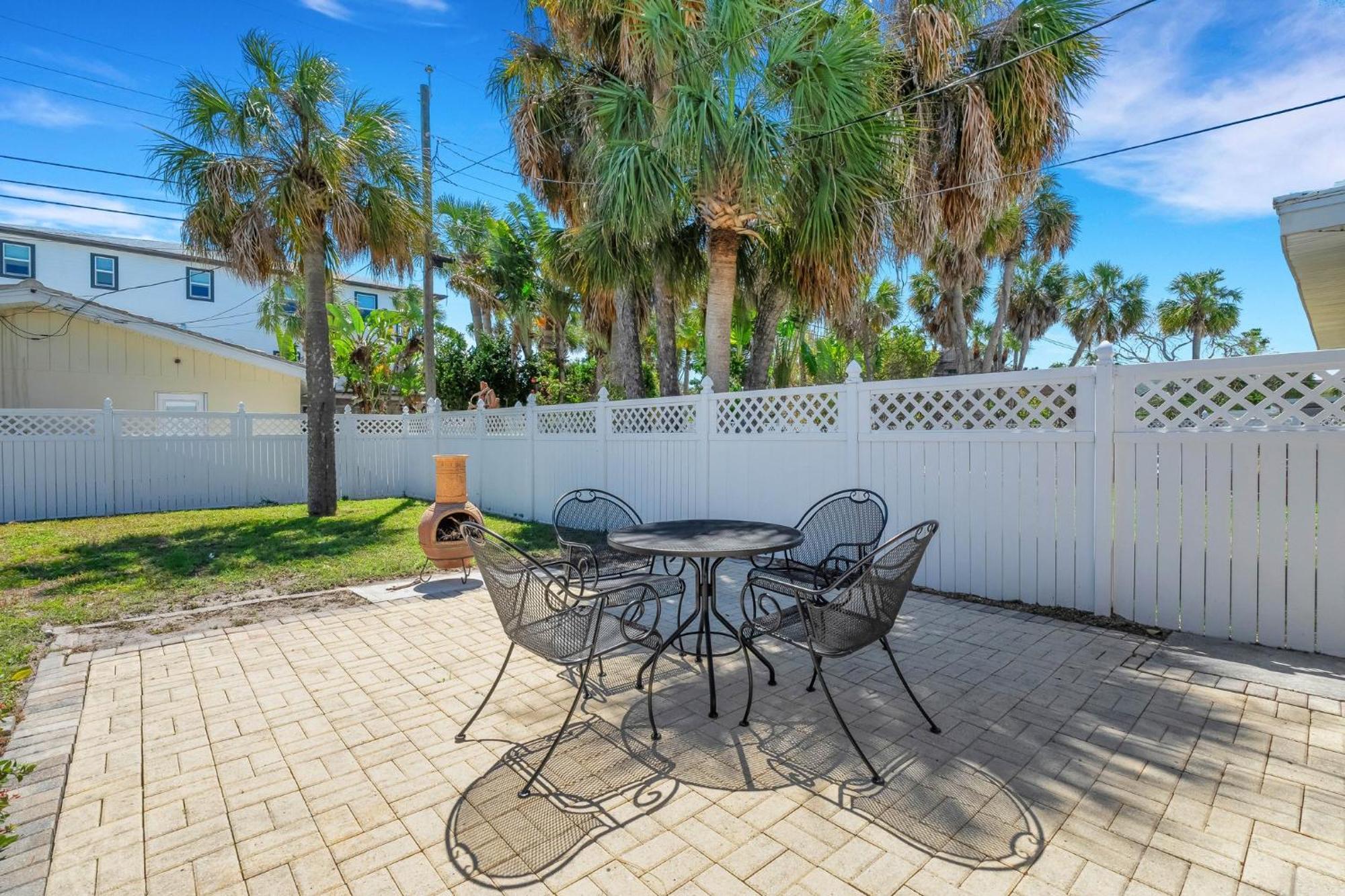 Paradise Corner - Monthly Vacation Rental!