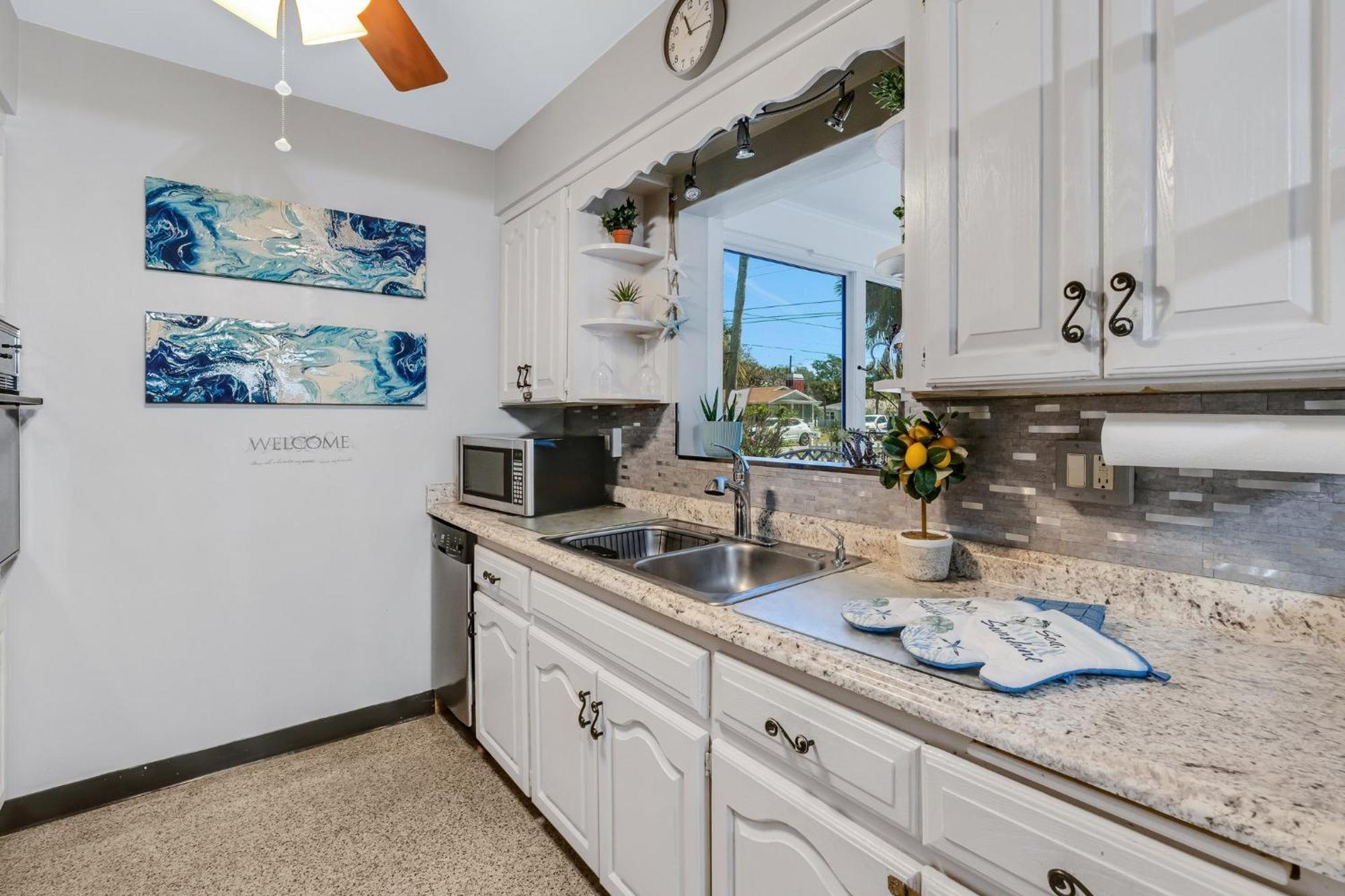 Paradise Corner - Monthly Vacation Rental! Holiday home Clearwater Beach
