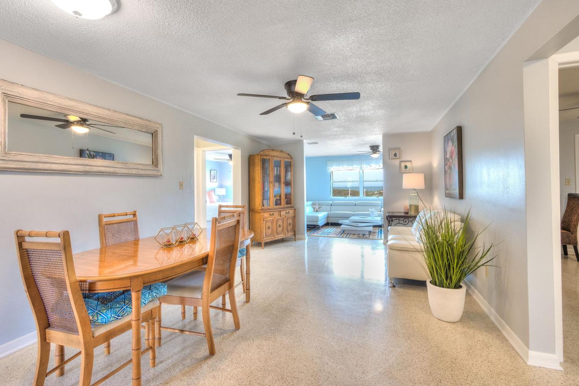 Gulf Breeze - Gulf Front Monthly Holiday home *