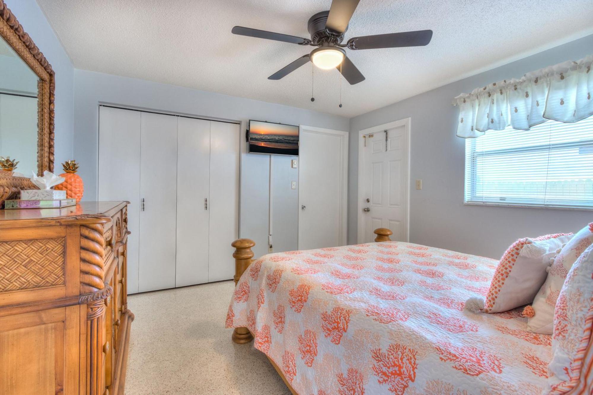Gulf Breeze - Gulf Front Monthly Holiday home