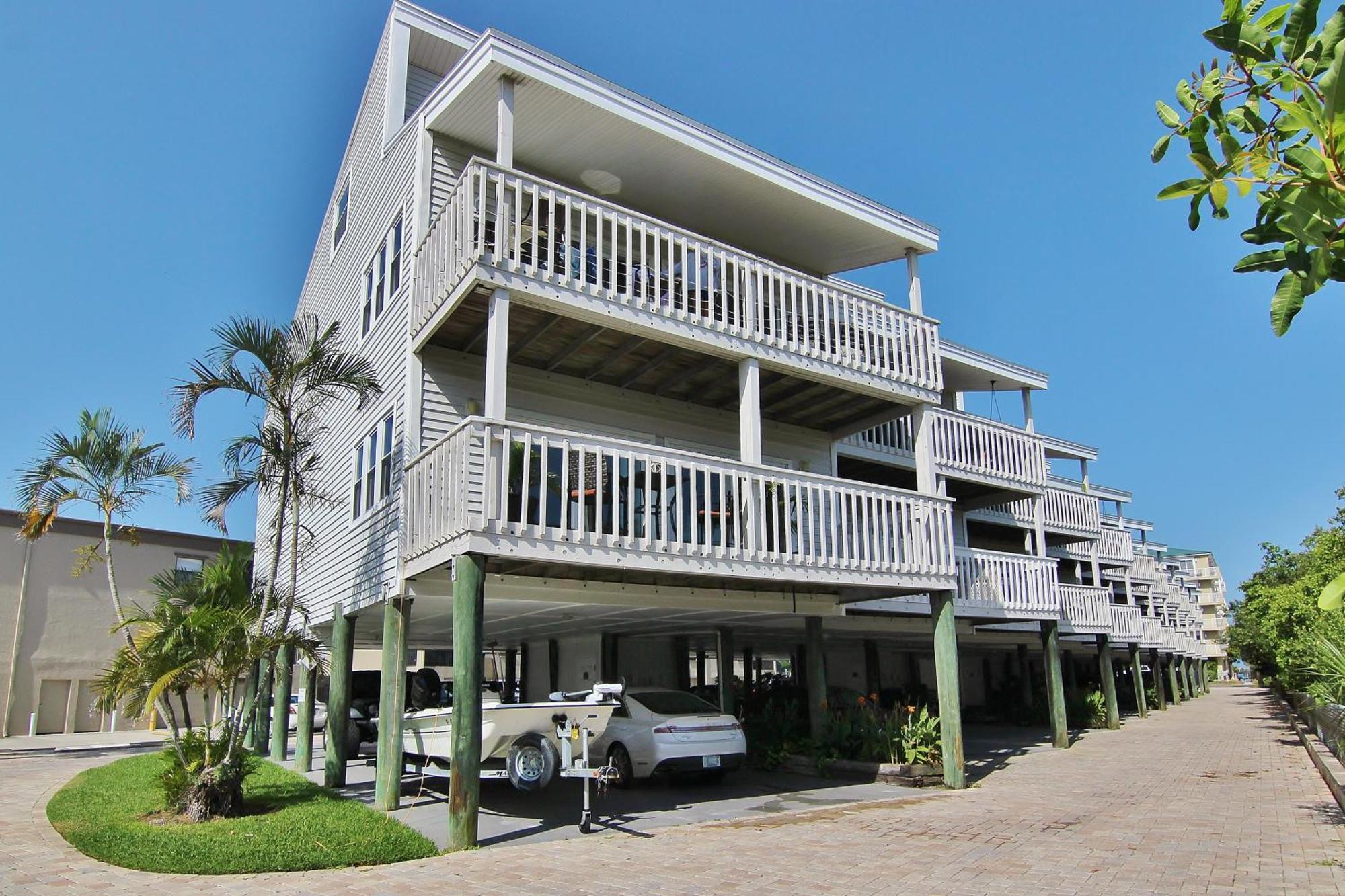 The Intercoastal 210 Holiday home Clearwater Beach