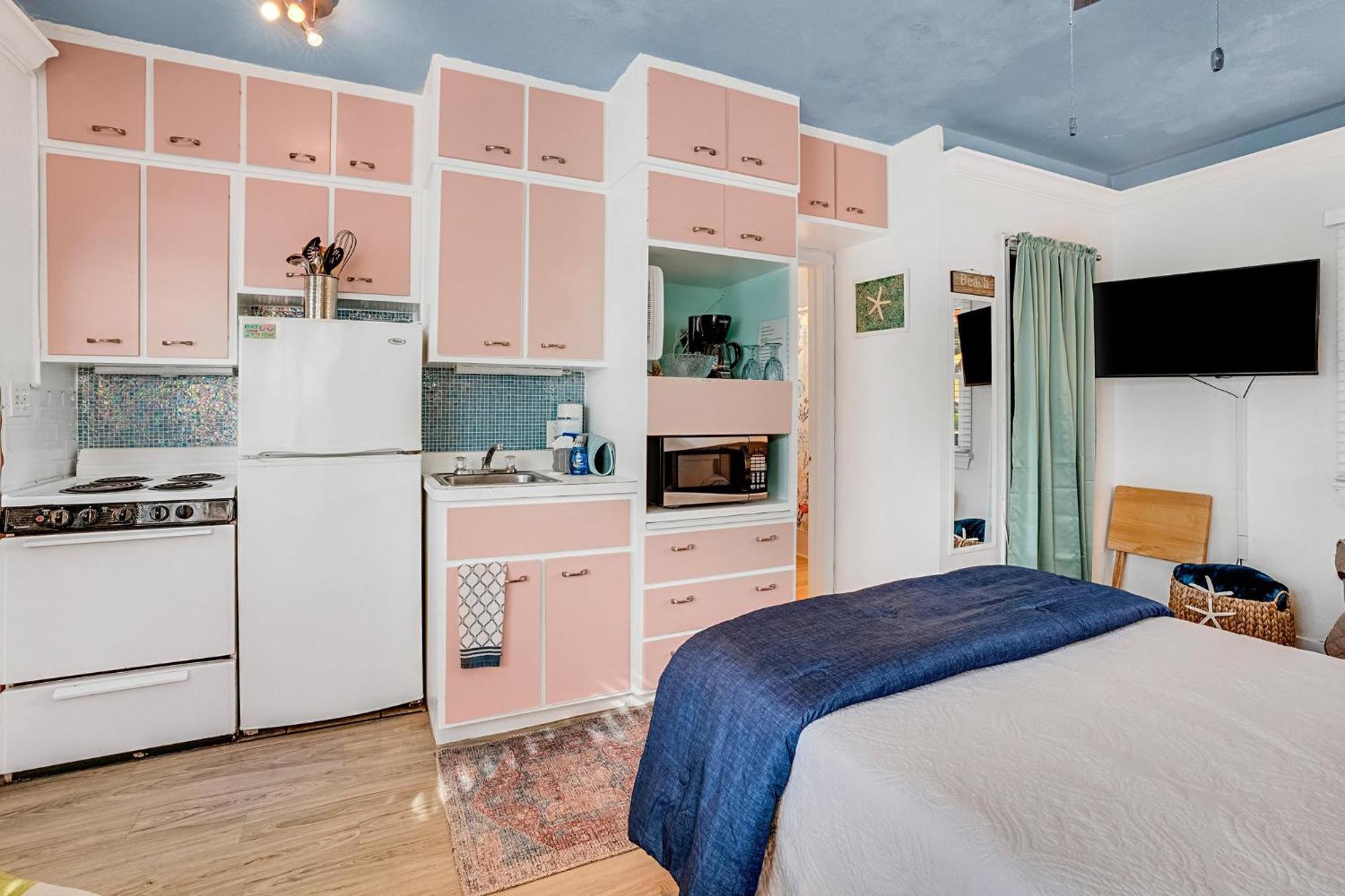 Saltwater Hideaway - Waterfront - Coral #e-2 Resort Clearwater Beach