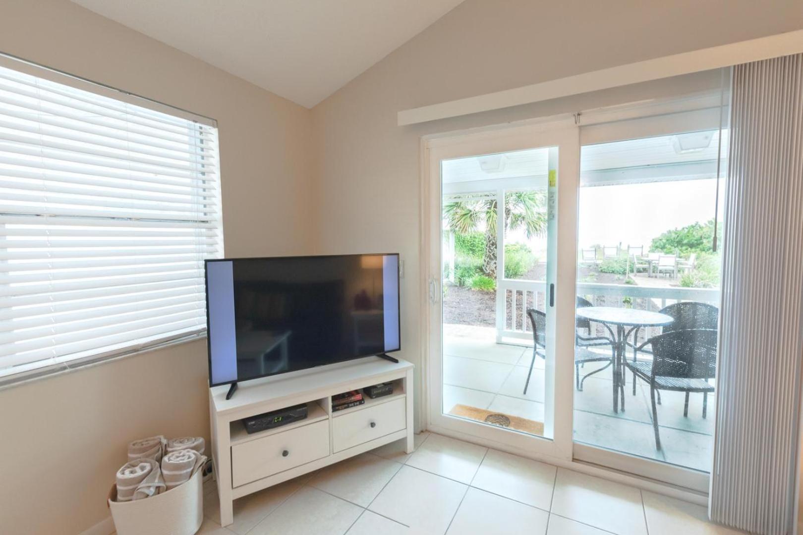 Holiday home Open - Private Beachfront Home/great For Groups/dogs Ok* *