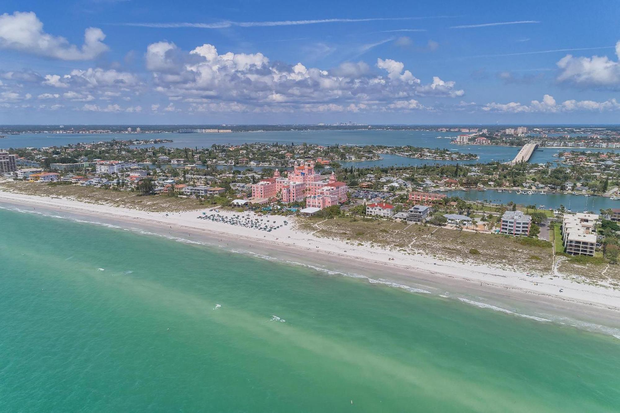 Open - Private Beachfront Home/great For Groups/dogs Ok* Clearwater Beach