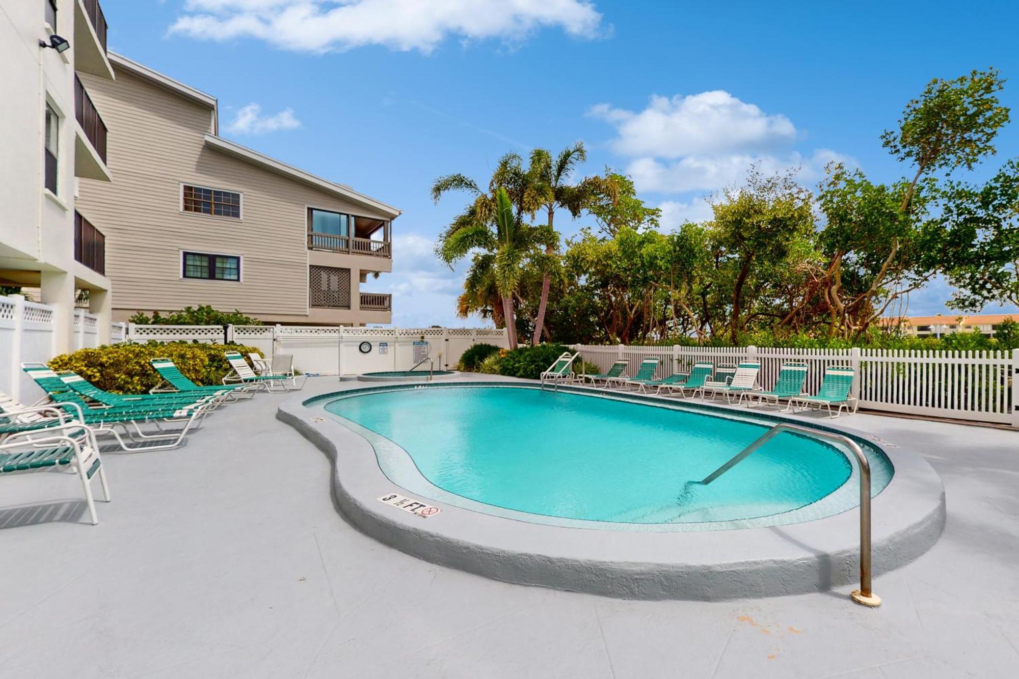 Quiet Waters 4b Apartment Clearwater Beach