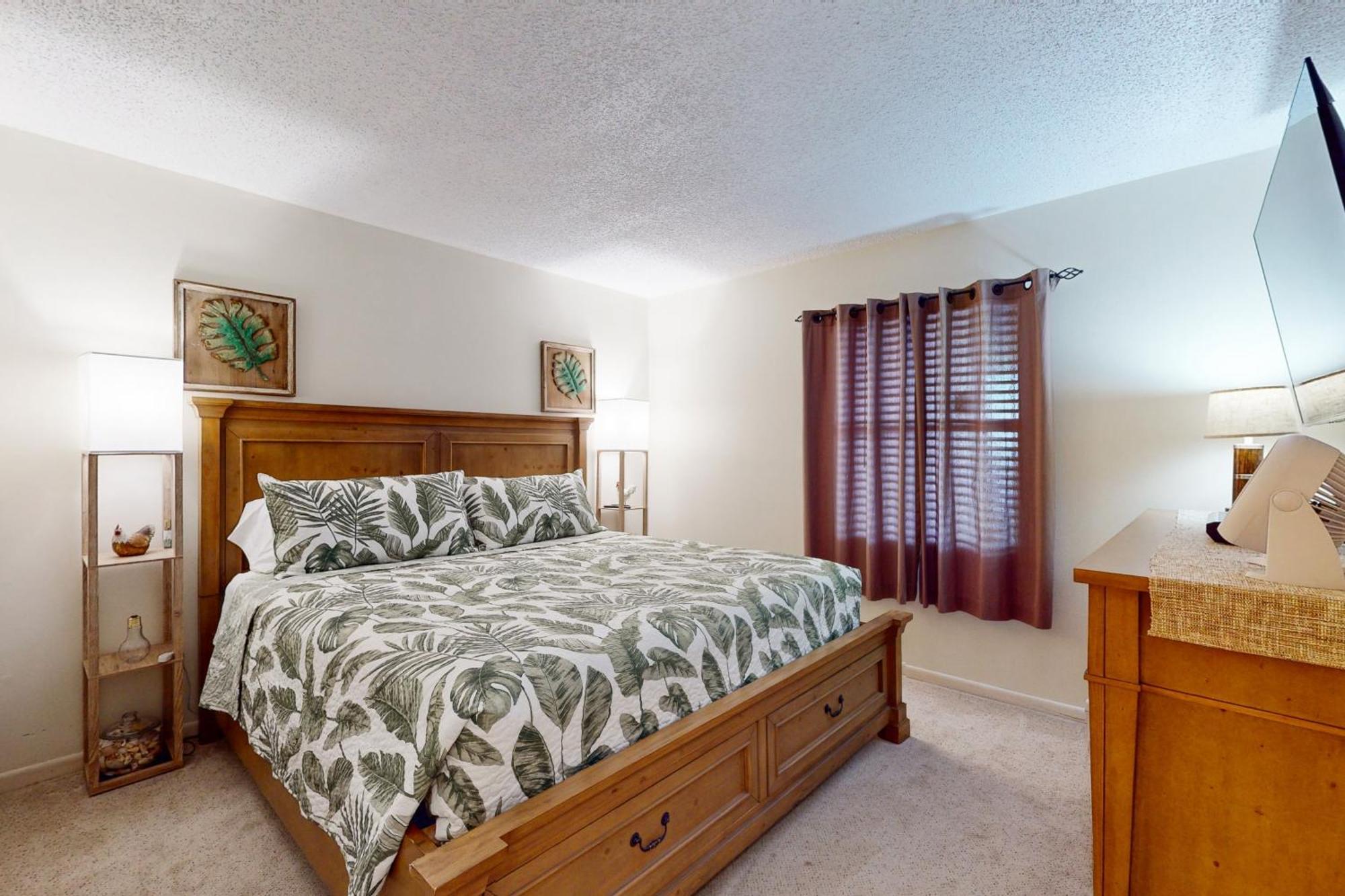 Quiet Waters 4b Apartment