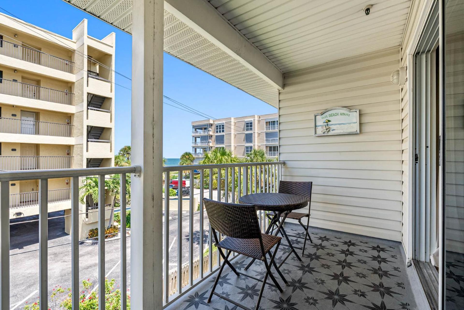 Beachside Bliss: Cozy Escape Awaiting You! *