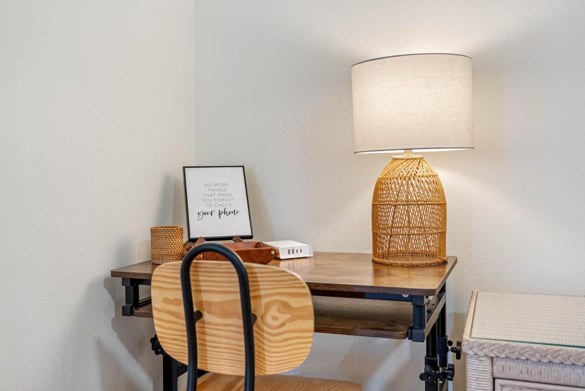 Apartment Beachside Bliss: Cozy Escape Awaiting You!