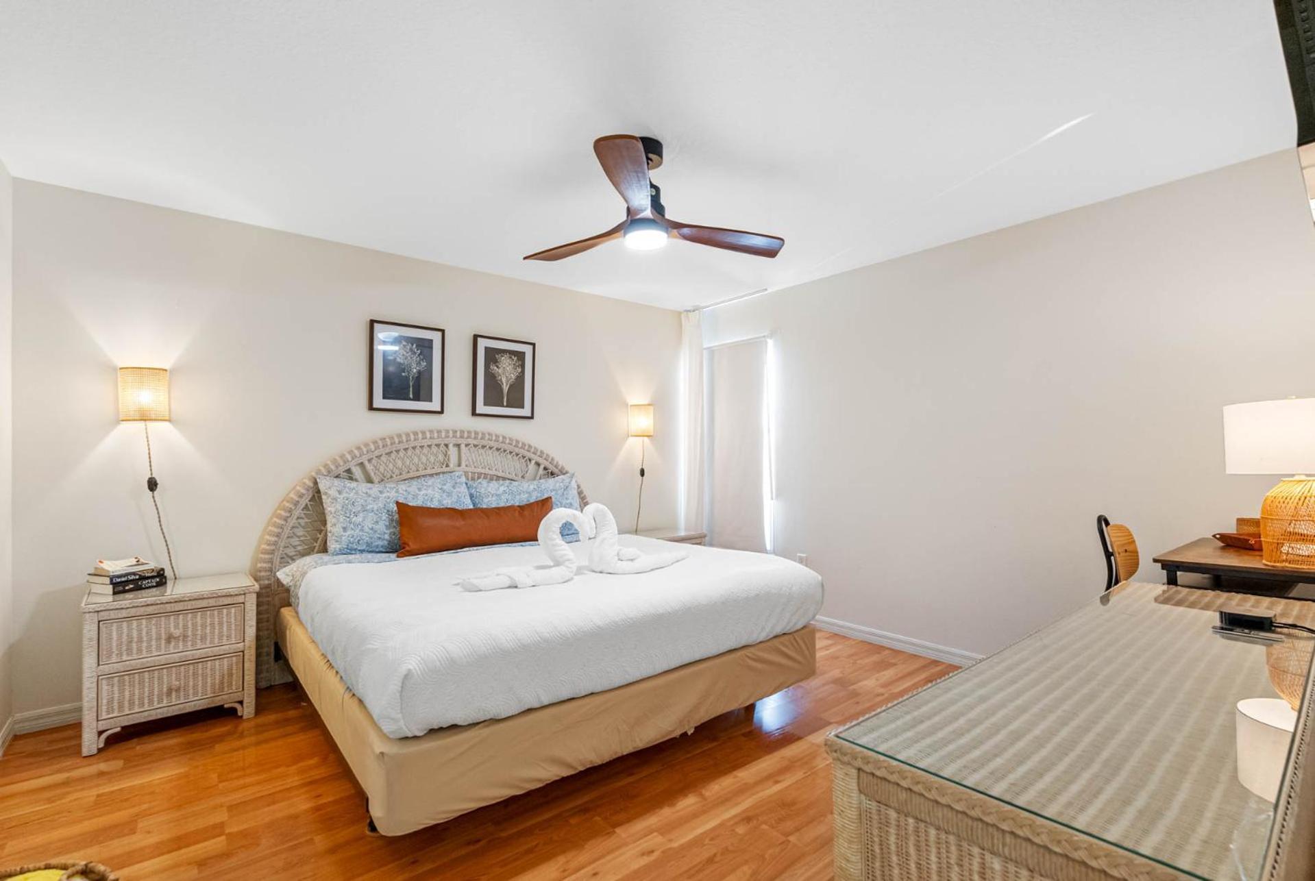 Apartment Beachside Bliss: Cozy Escape Awaiting You! *