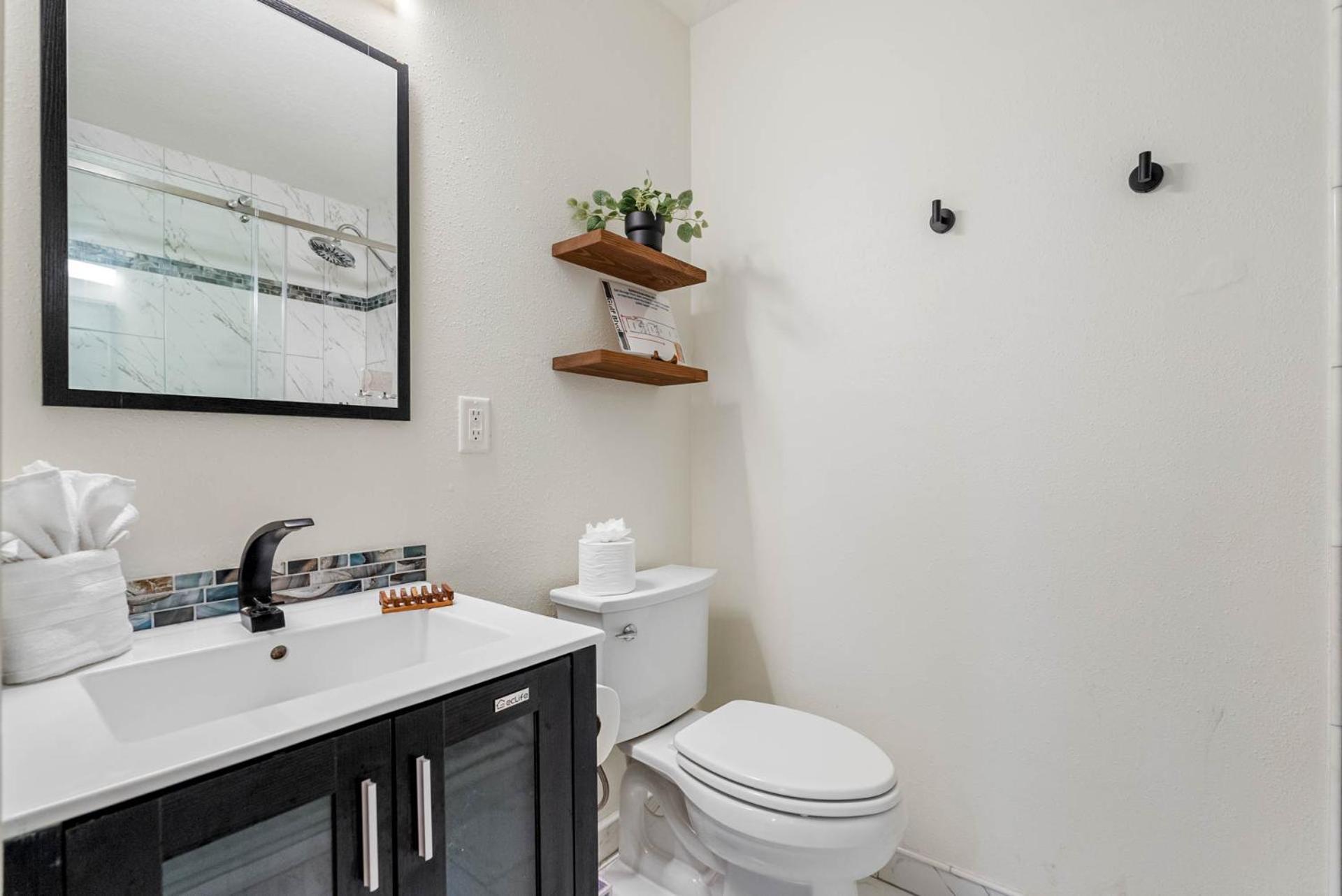 Apartment Beachside Bliss: Cozy Escape Awaiting You! Clearwater Beach