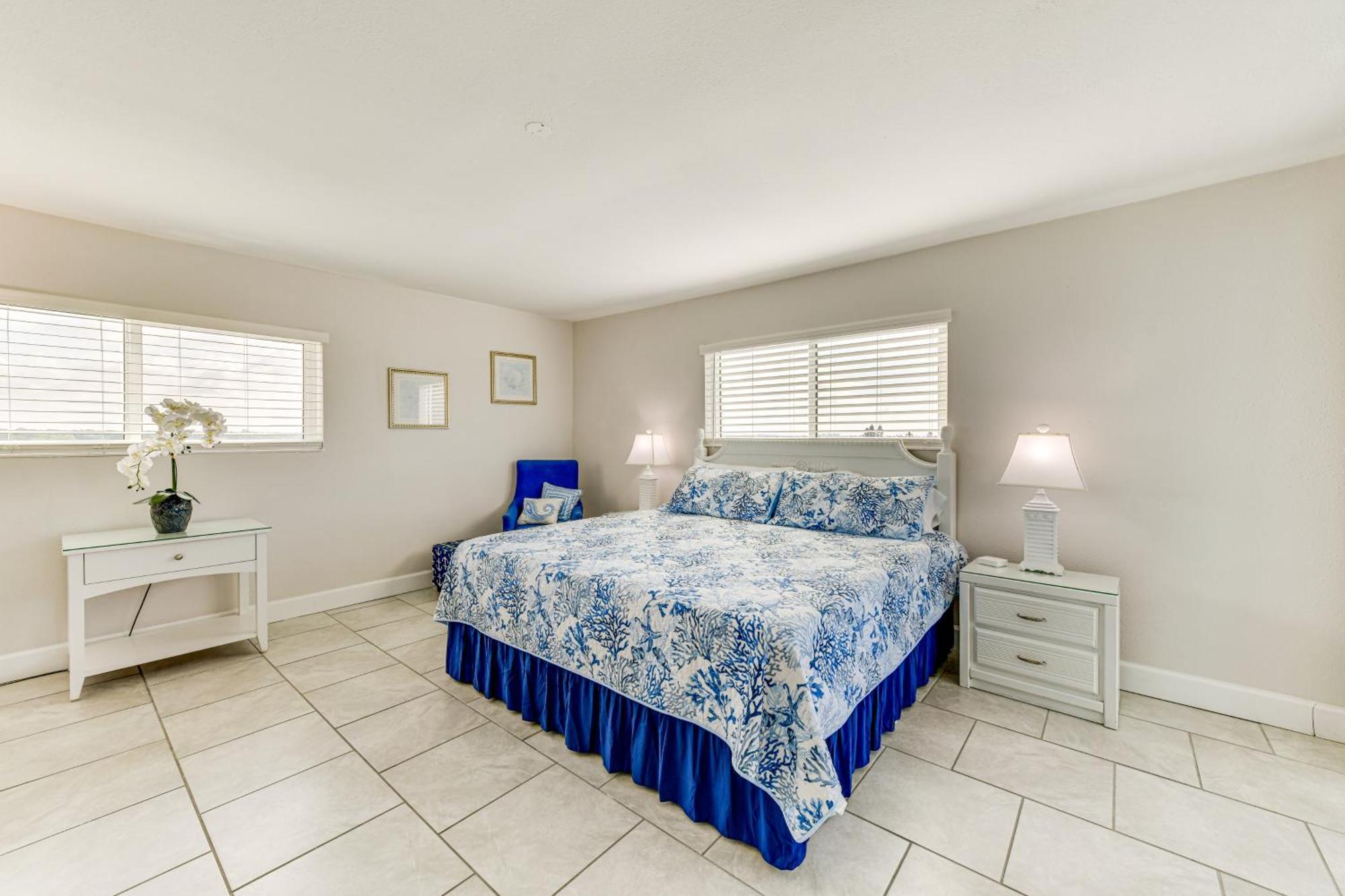 Apartment Redington Shores Retreat With Access! Clearwater Beach