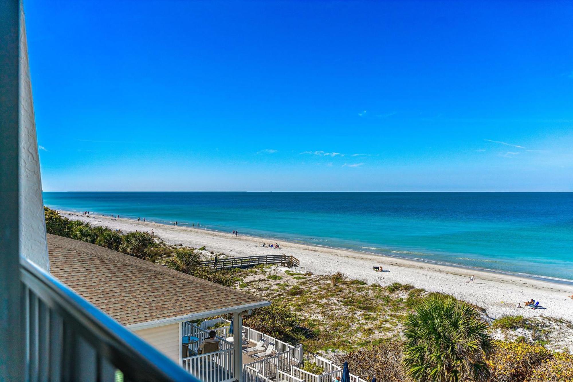 Pelican's Cove 401