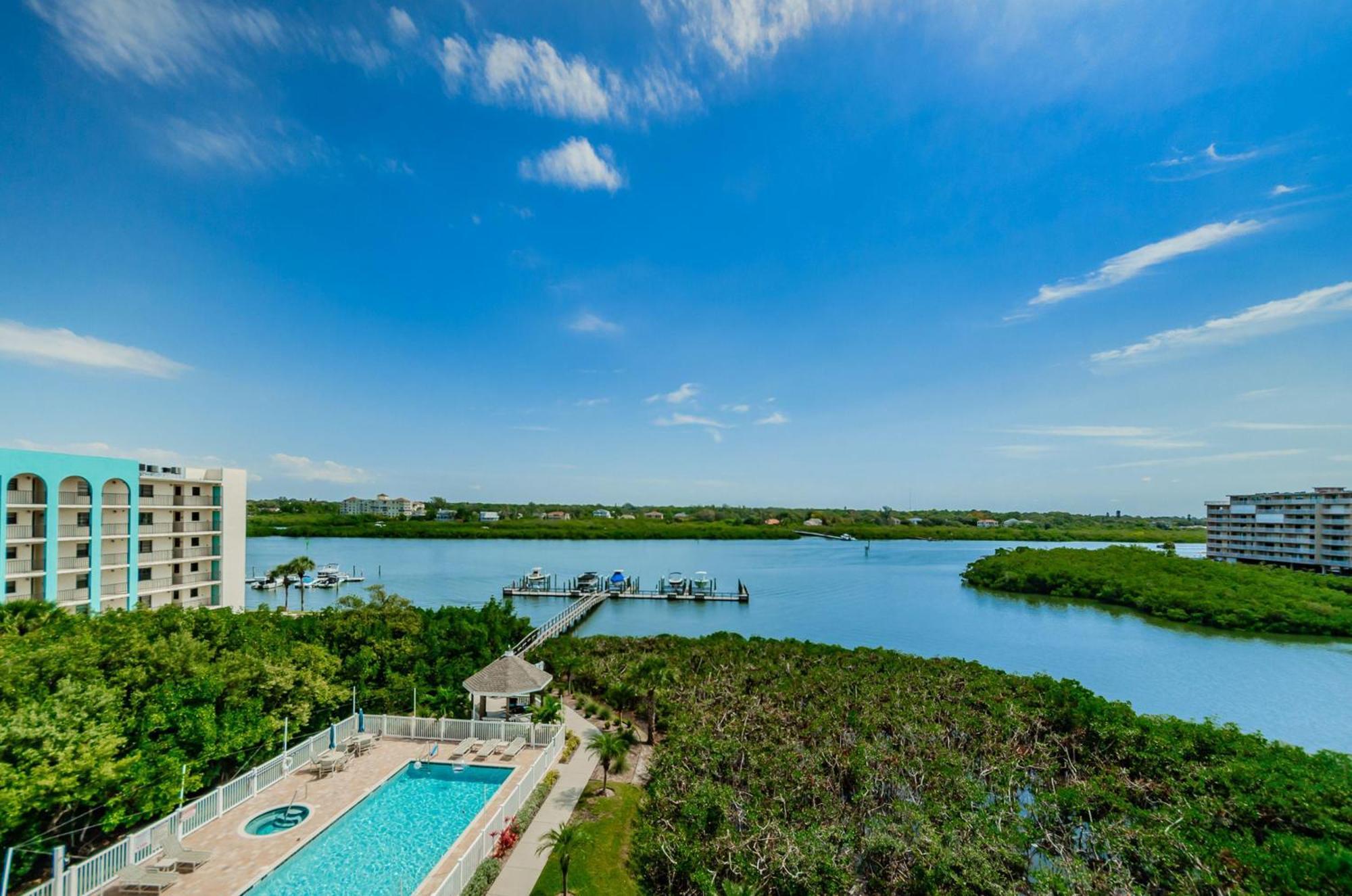 Dolphin Key 504 - Premier Holiday home *