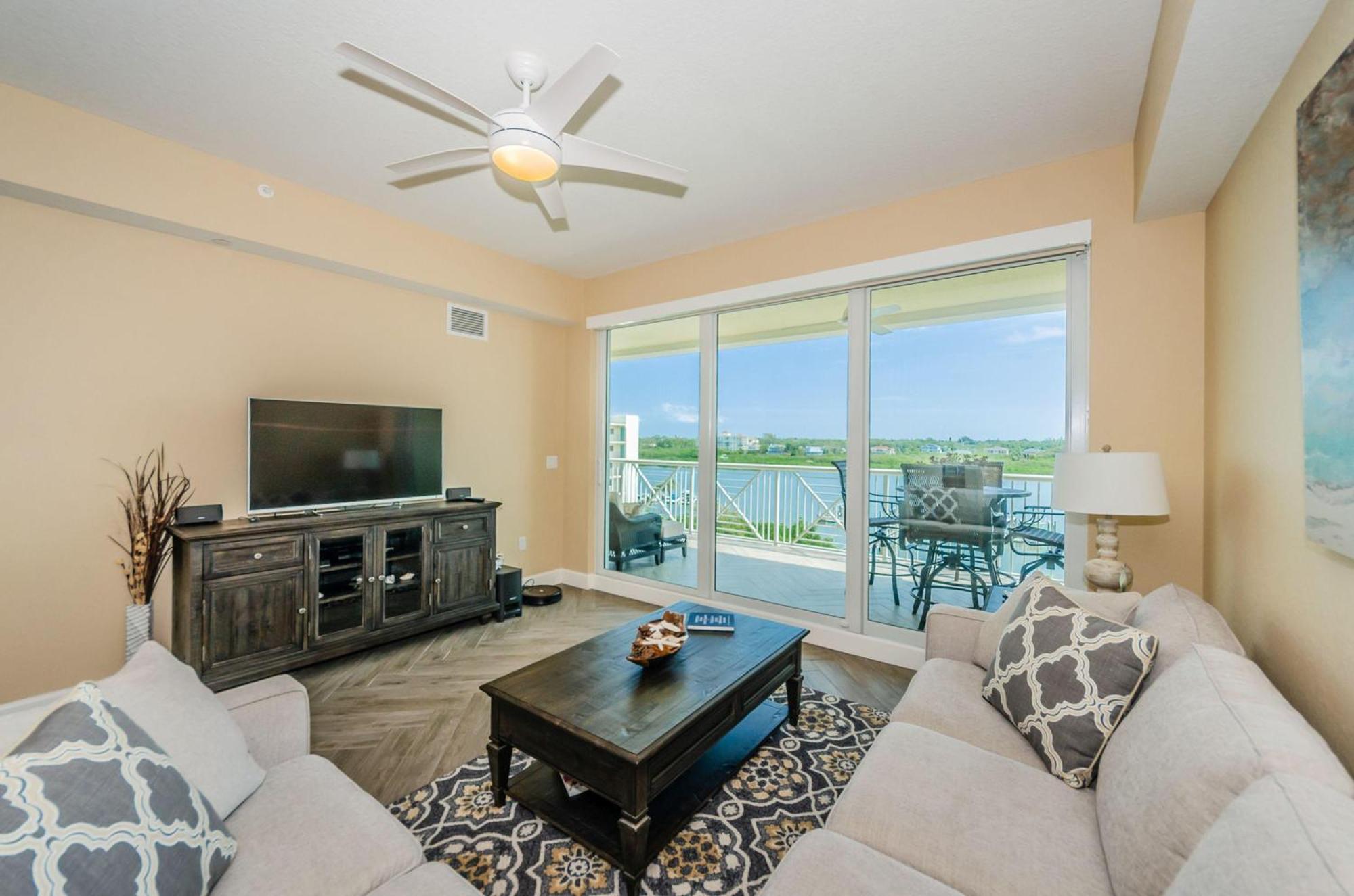 Dolphin Key 504 - Premier Holiday home *